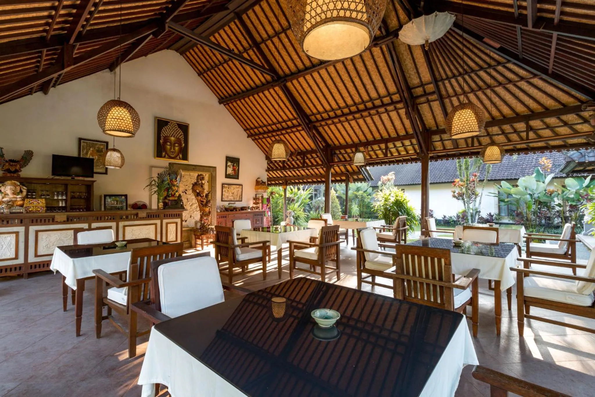 Restaurant/places to eat in Villa Taman di Blayu by AGATA