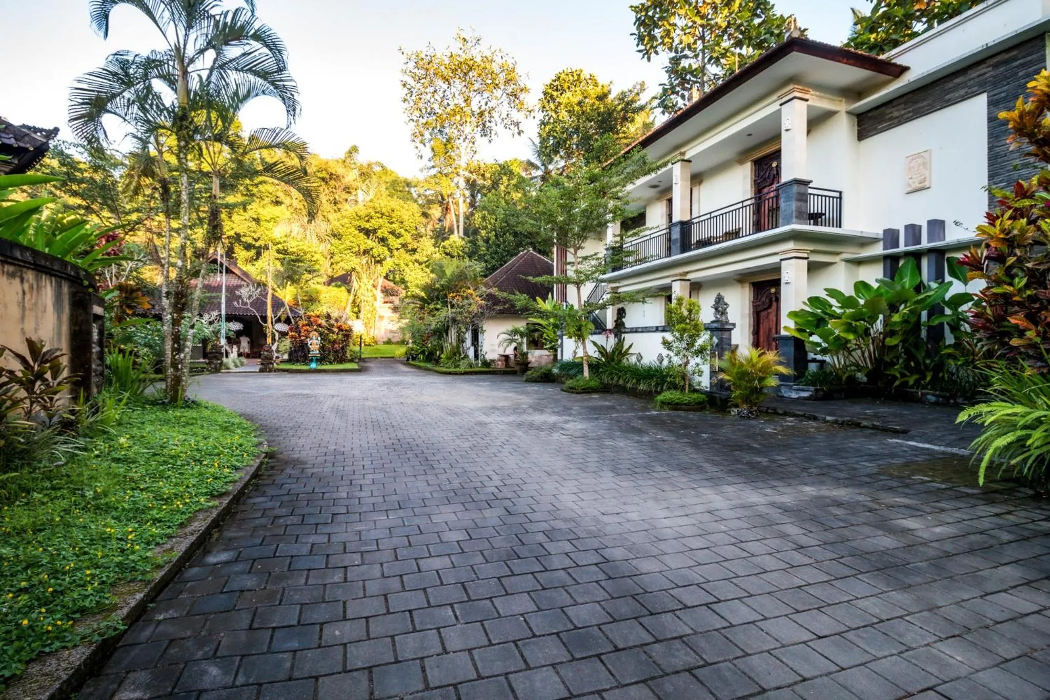 Property building in Villa Taman di Blayu by AGATA