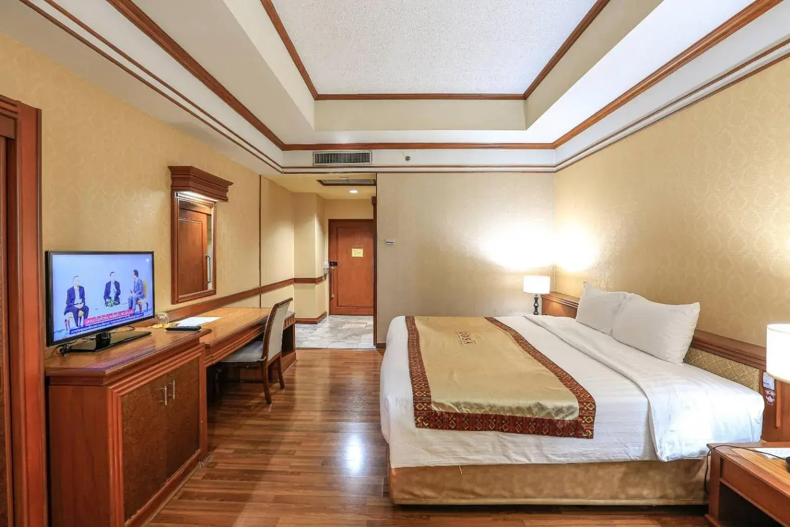 Deluxe Double Room in Kosa Hotel & Wellness Center -SHA Certified Deluxe Double Room in Kosa Hotel & Wellness Center -SHA Certified