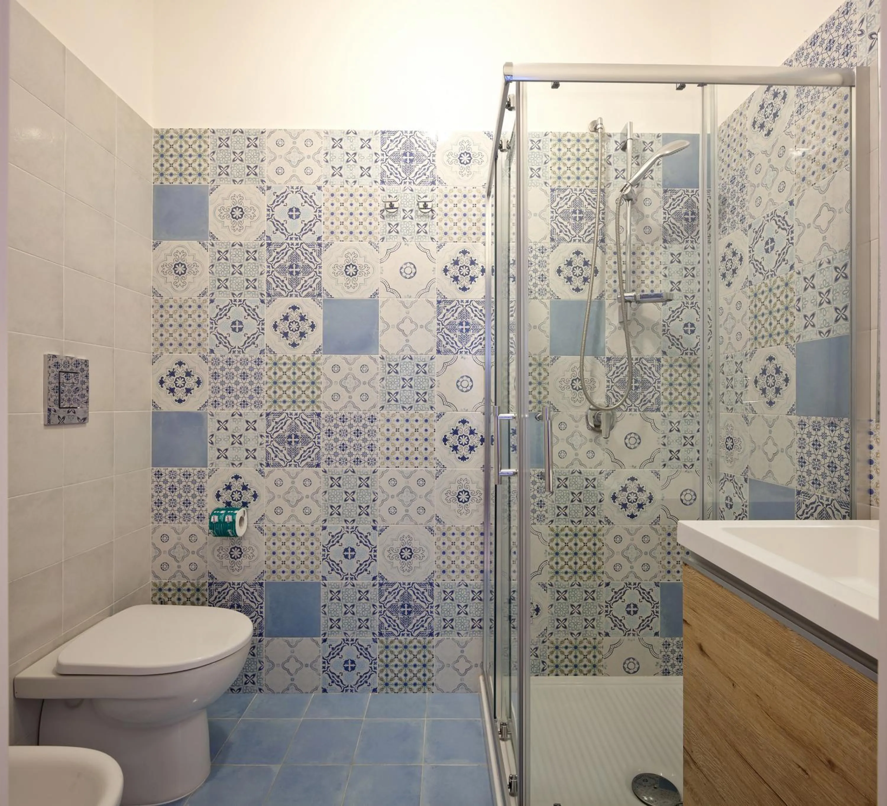 Toilet in YourHome - Maison Nonna Anna