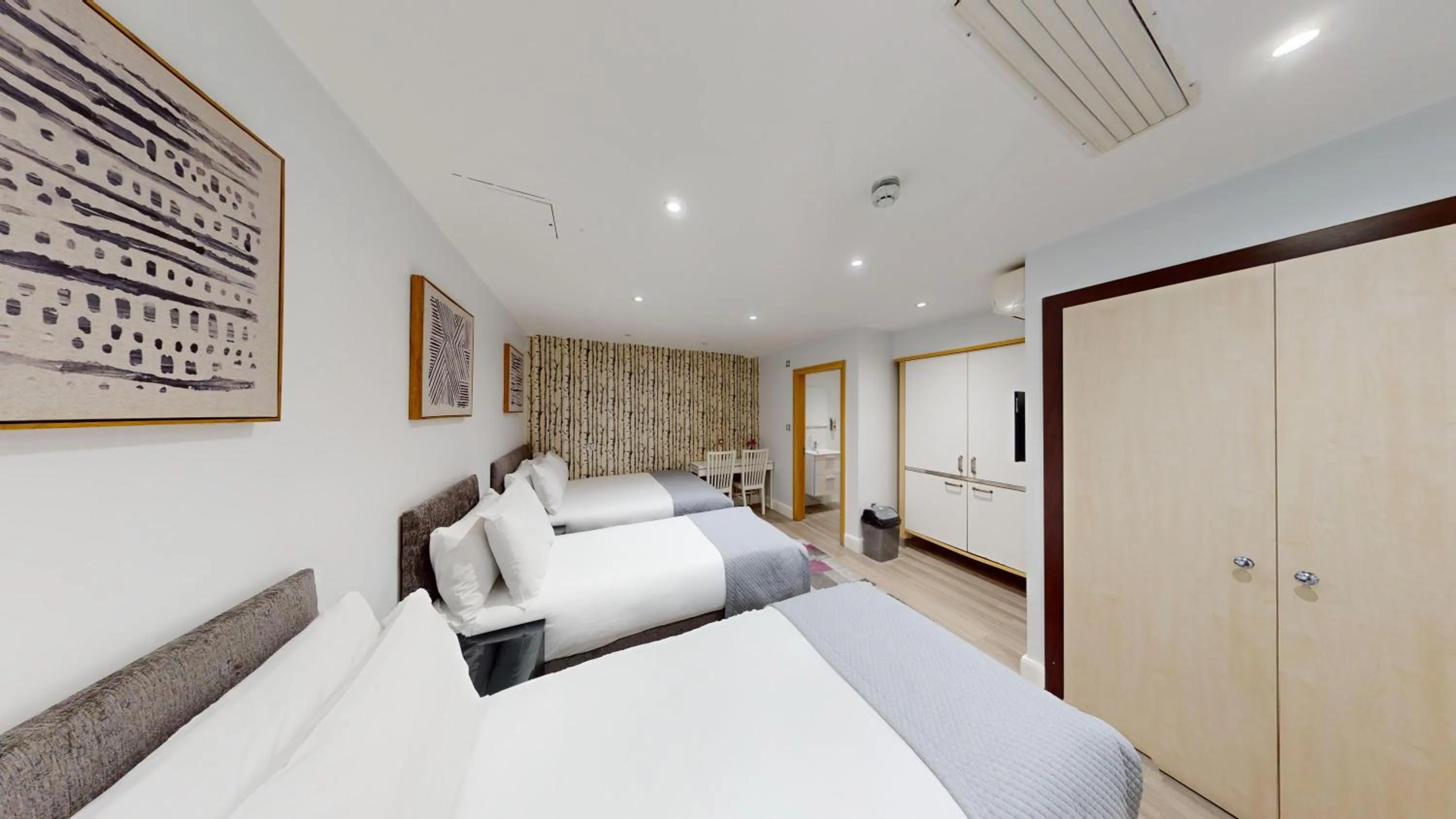 One-Bedroom Apartment in MSK Hotel 82