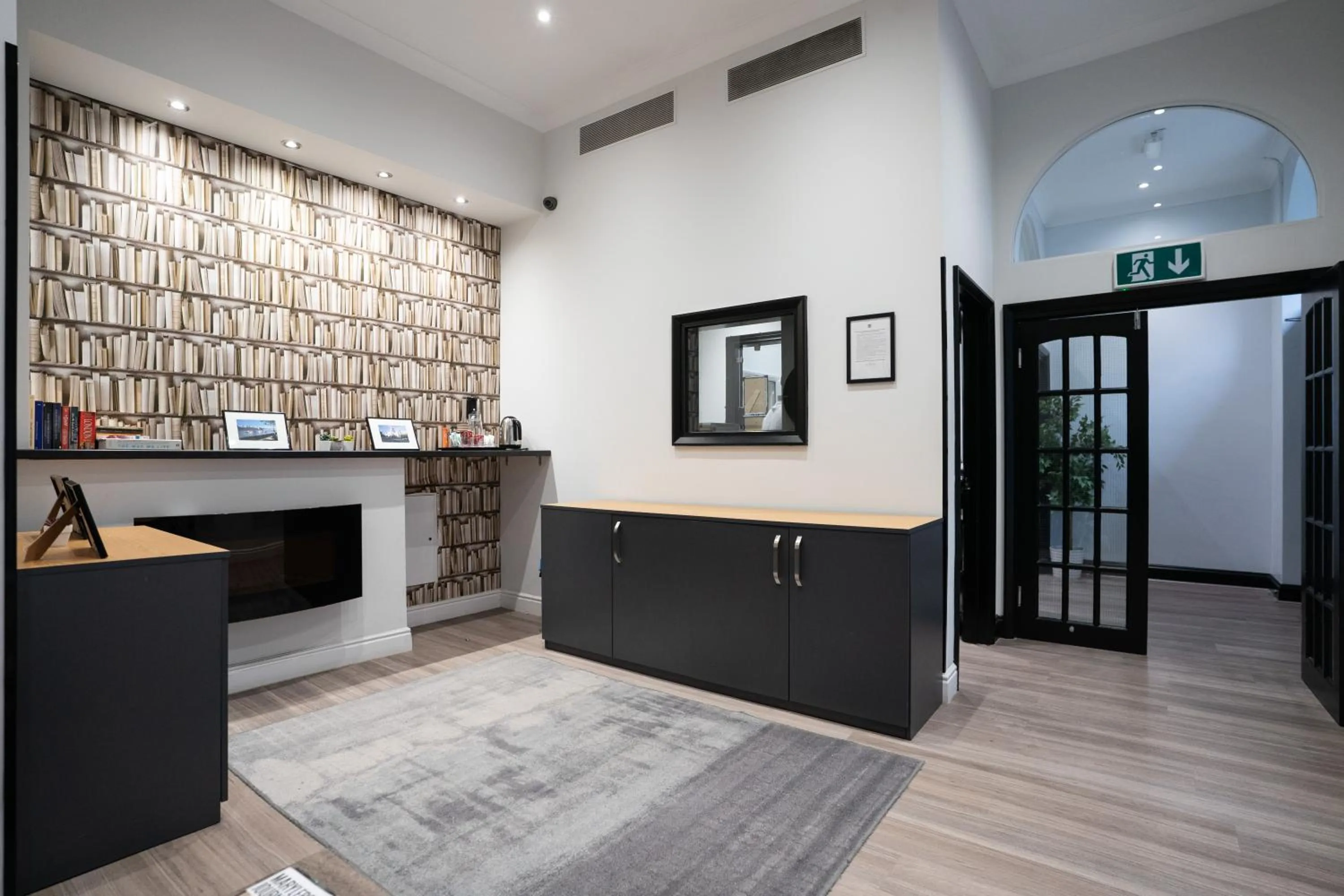 Lobby or reception in MSK Hotel 82