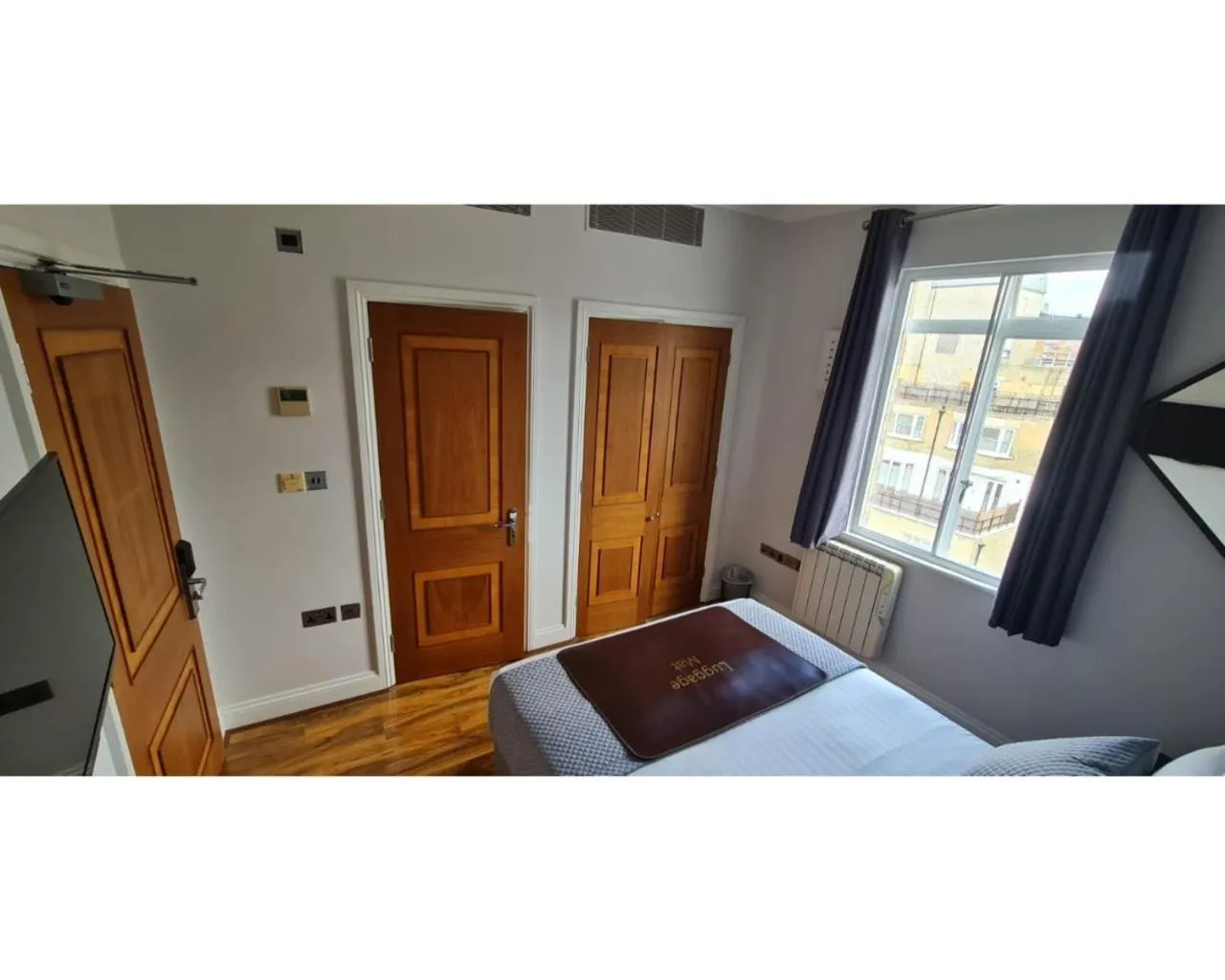 Bedroom, Bed in MSK Hotel 82