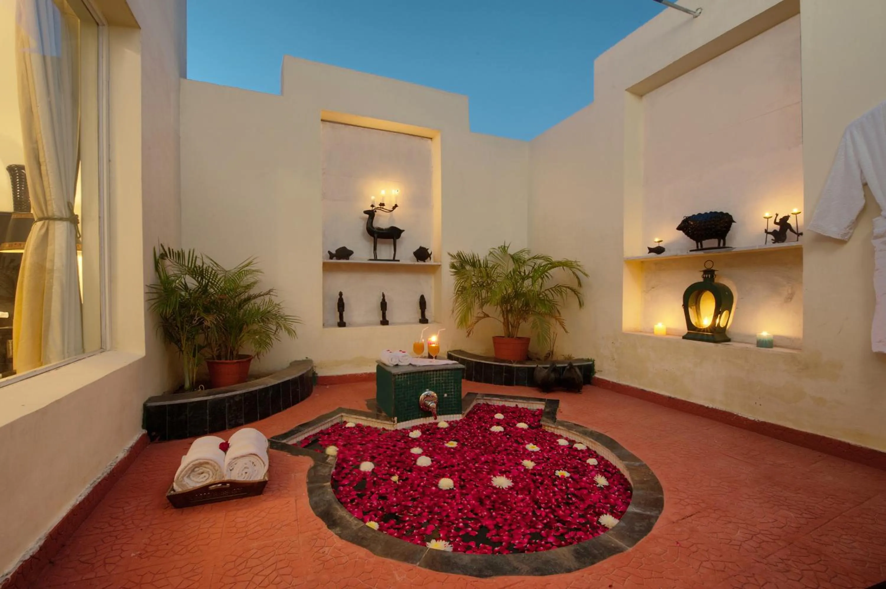 Decorative detail in Aaram Baagh Pushkar by Pachar Group