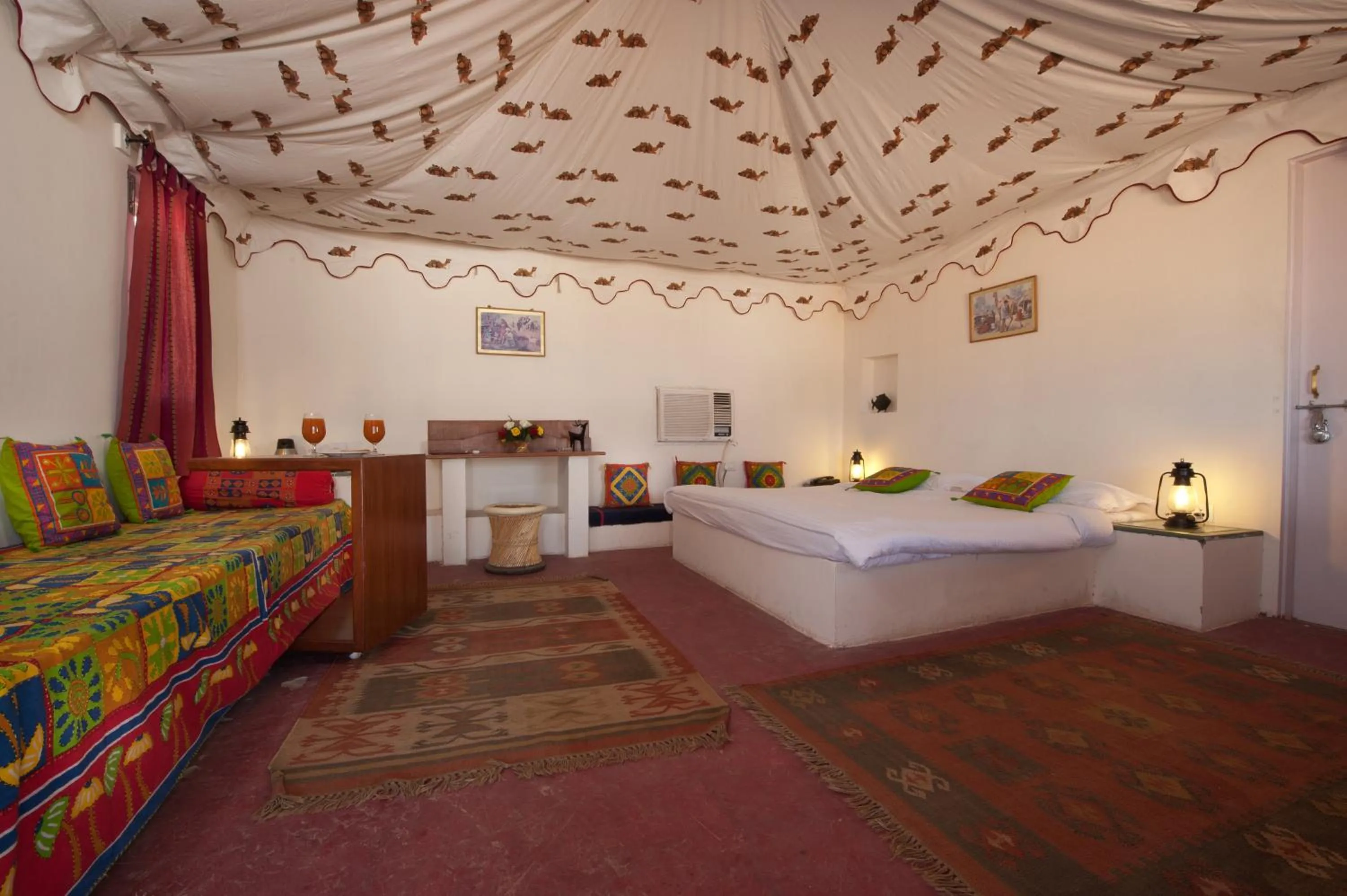 Bed in Aaram Baagh Pushkar by Pachar Group