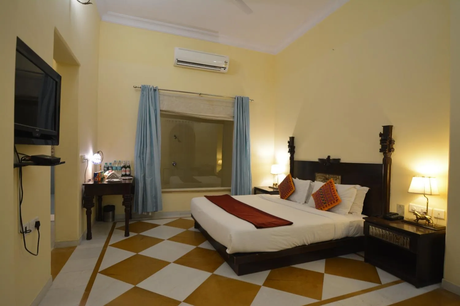 Bed in Aaram Baagh Pushkar by Pachar Group