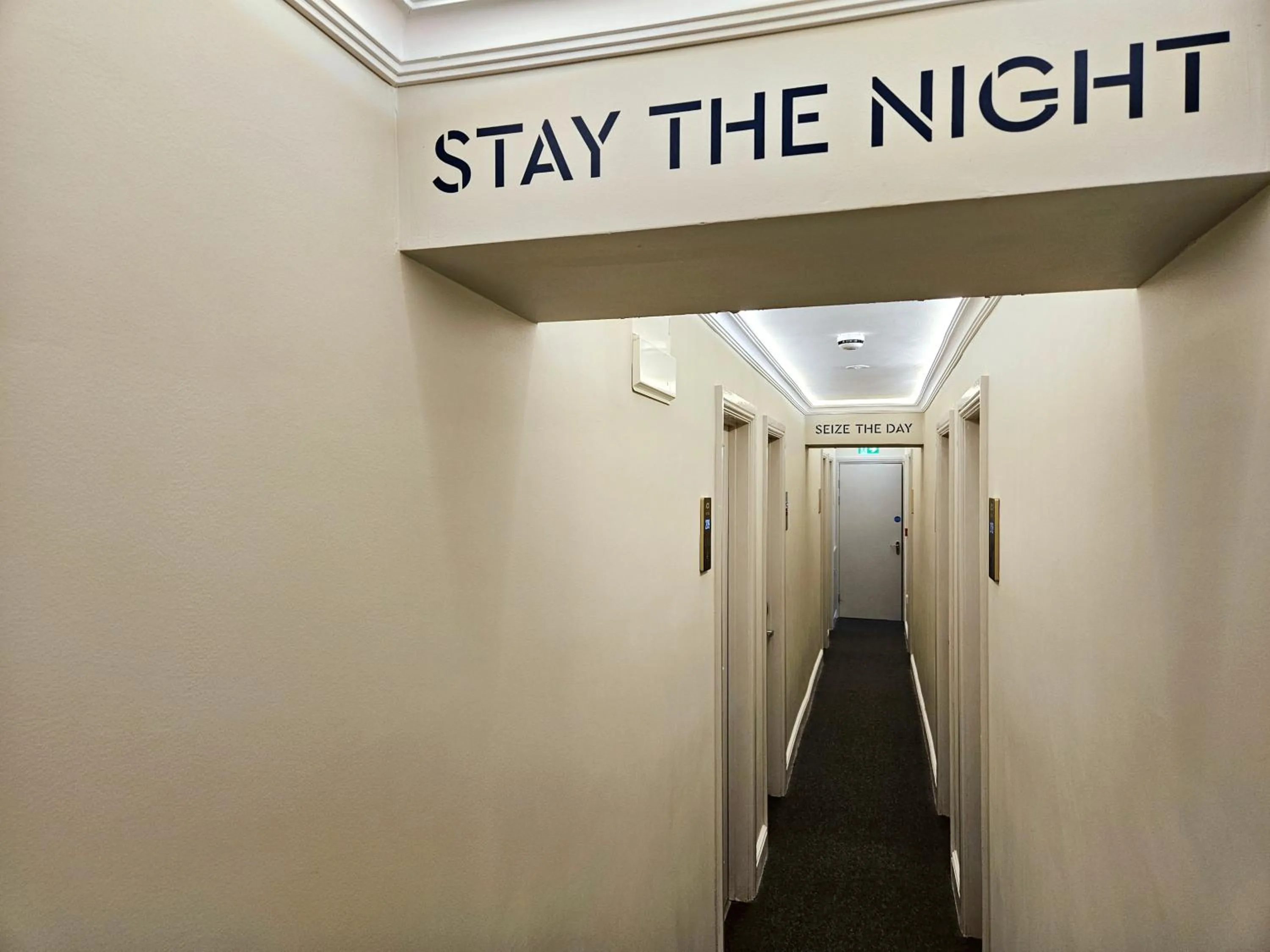 Property building in NOX Hyde Park