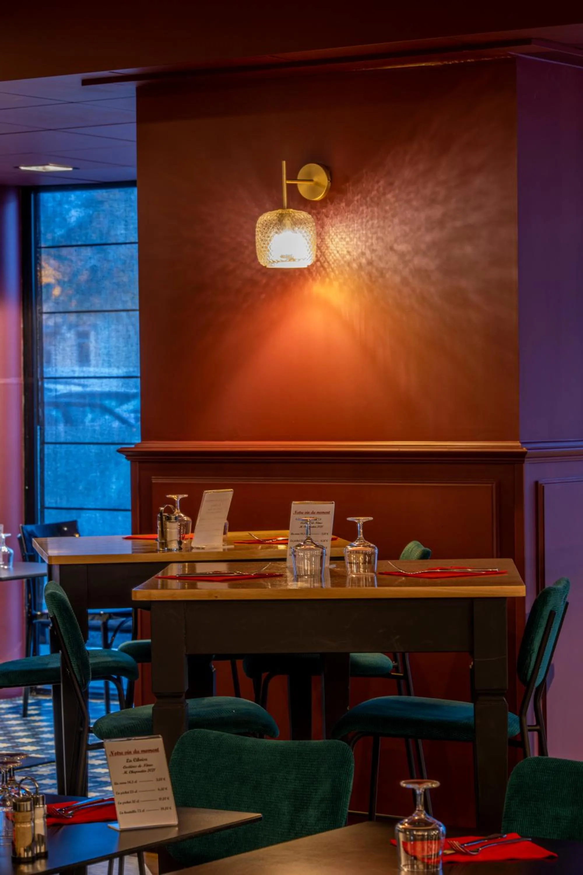 Restaurant/places to eat in Logis Hotel des Bourbons Montluçon Climatisé