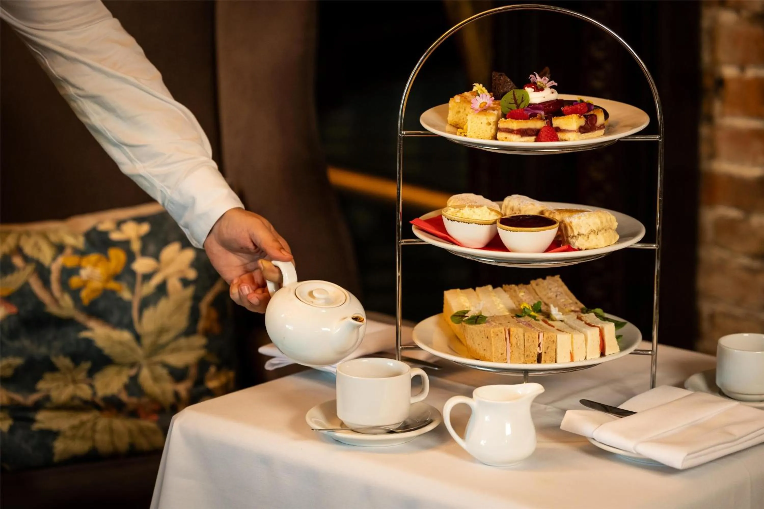 Food and drinks in Best Western Red Lion Hotel