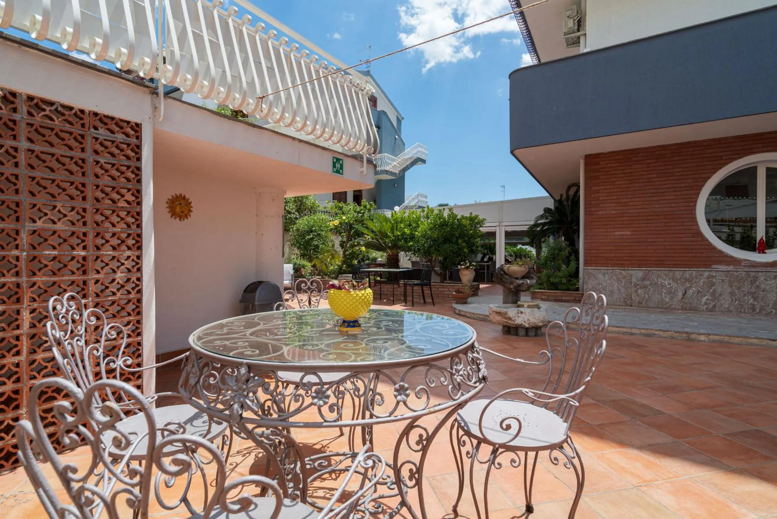 Garden in Hotel Alexander