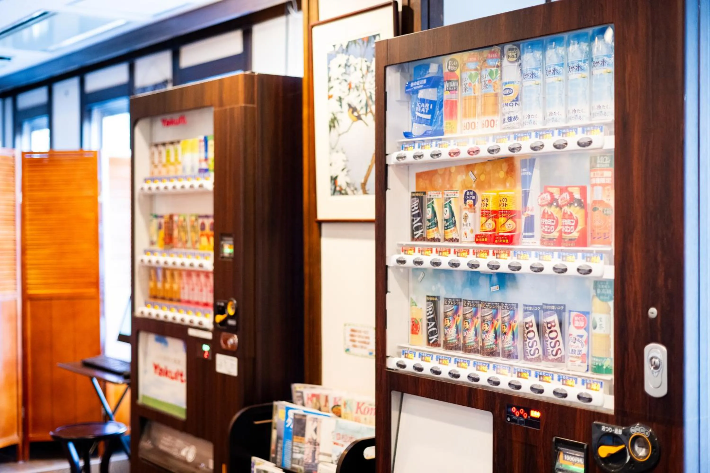 vending machine in Hotel Matsumoto Yorozuya