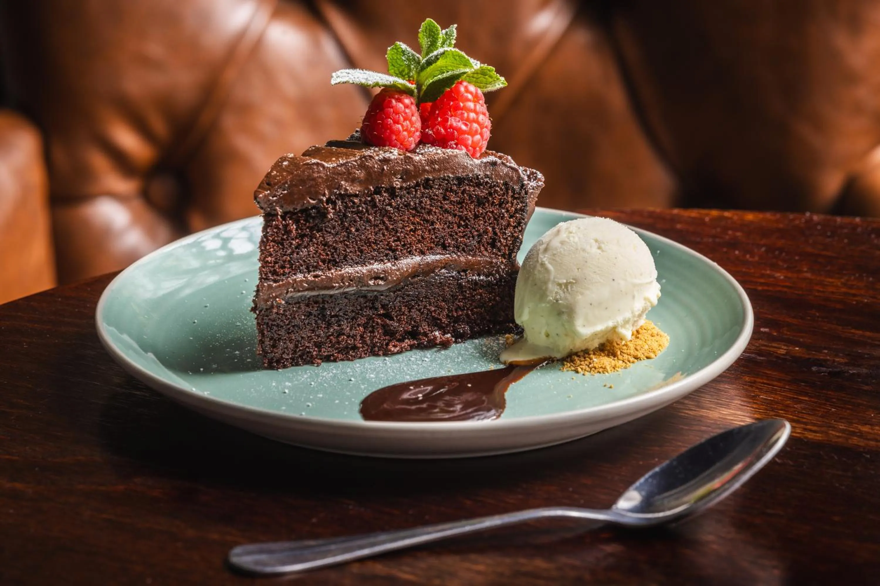 Food in The Pied Bull