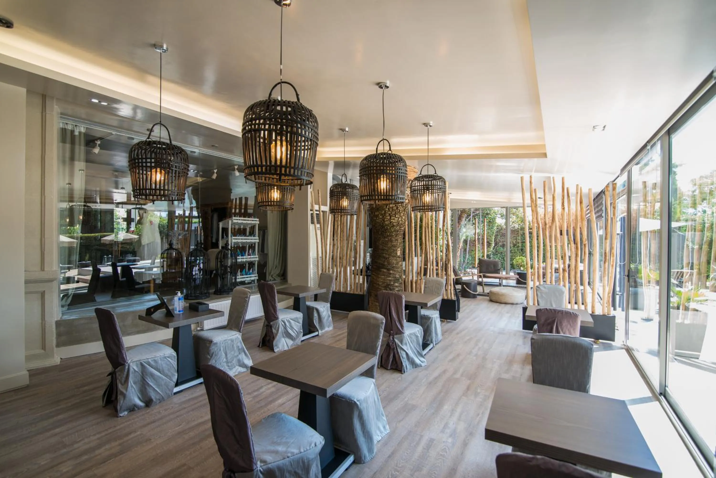 Restaurant/places to eat in Mikelina Boutique Hotel