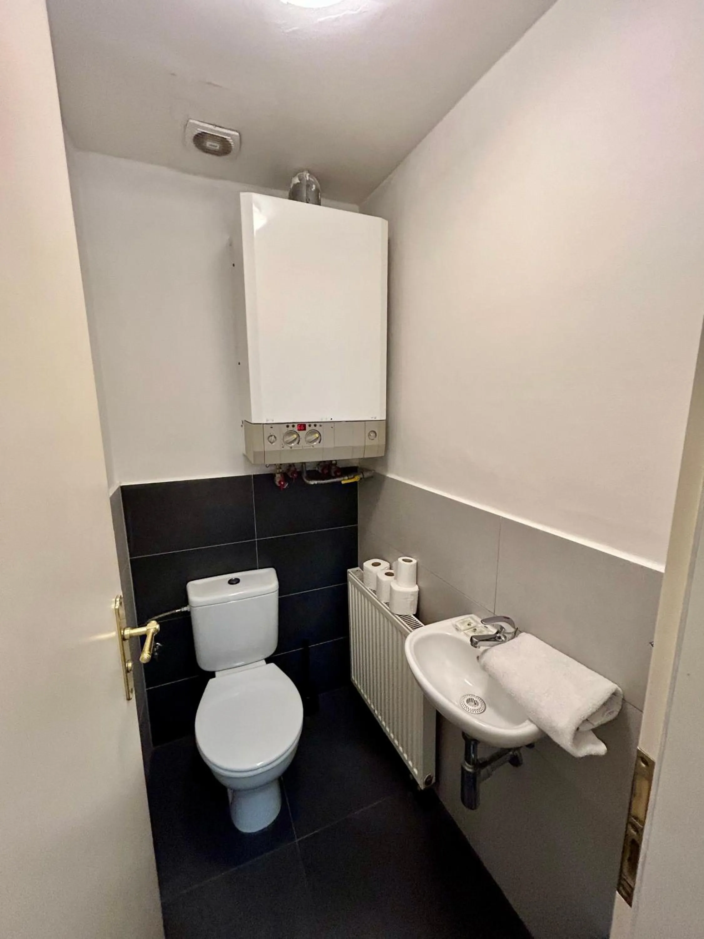 Toilet in Prague Central Residence