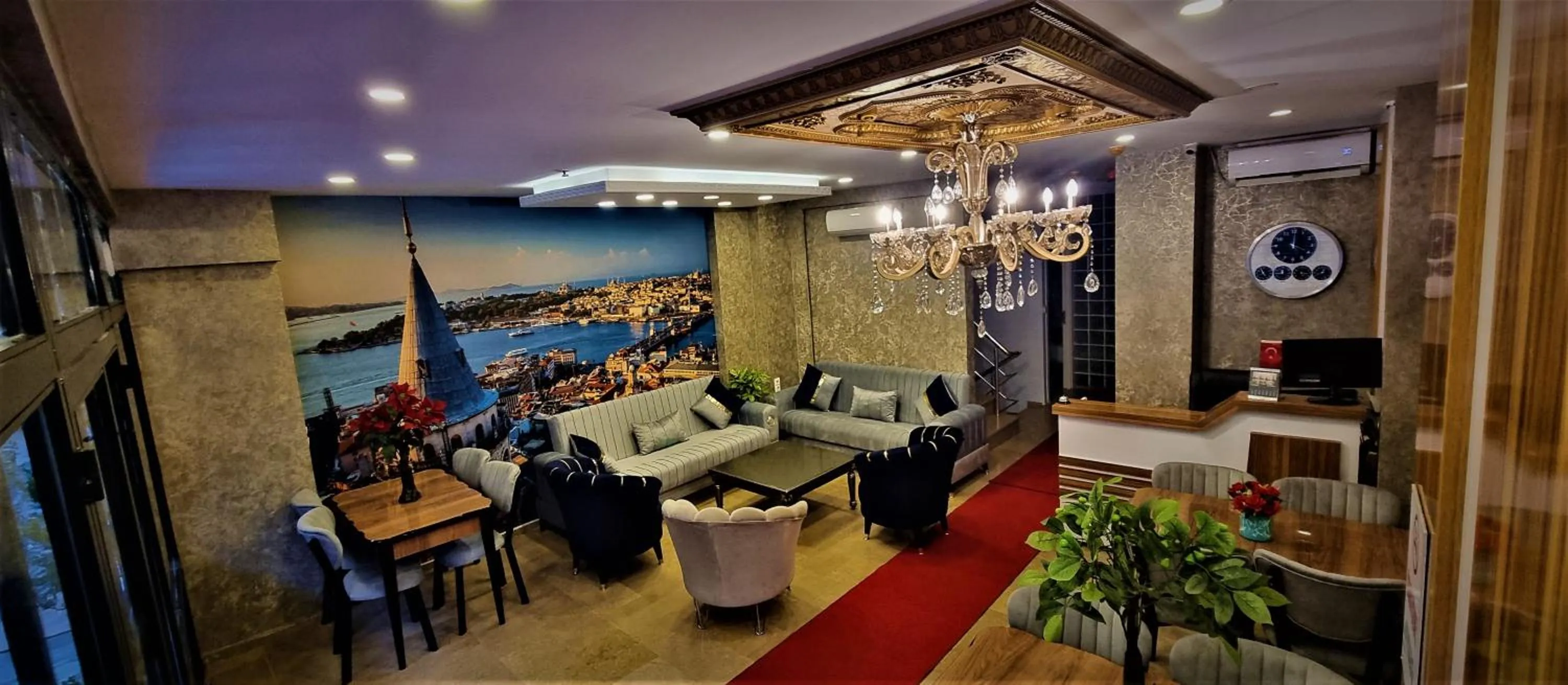 TV and multimedia in By Historial Hotel Due