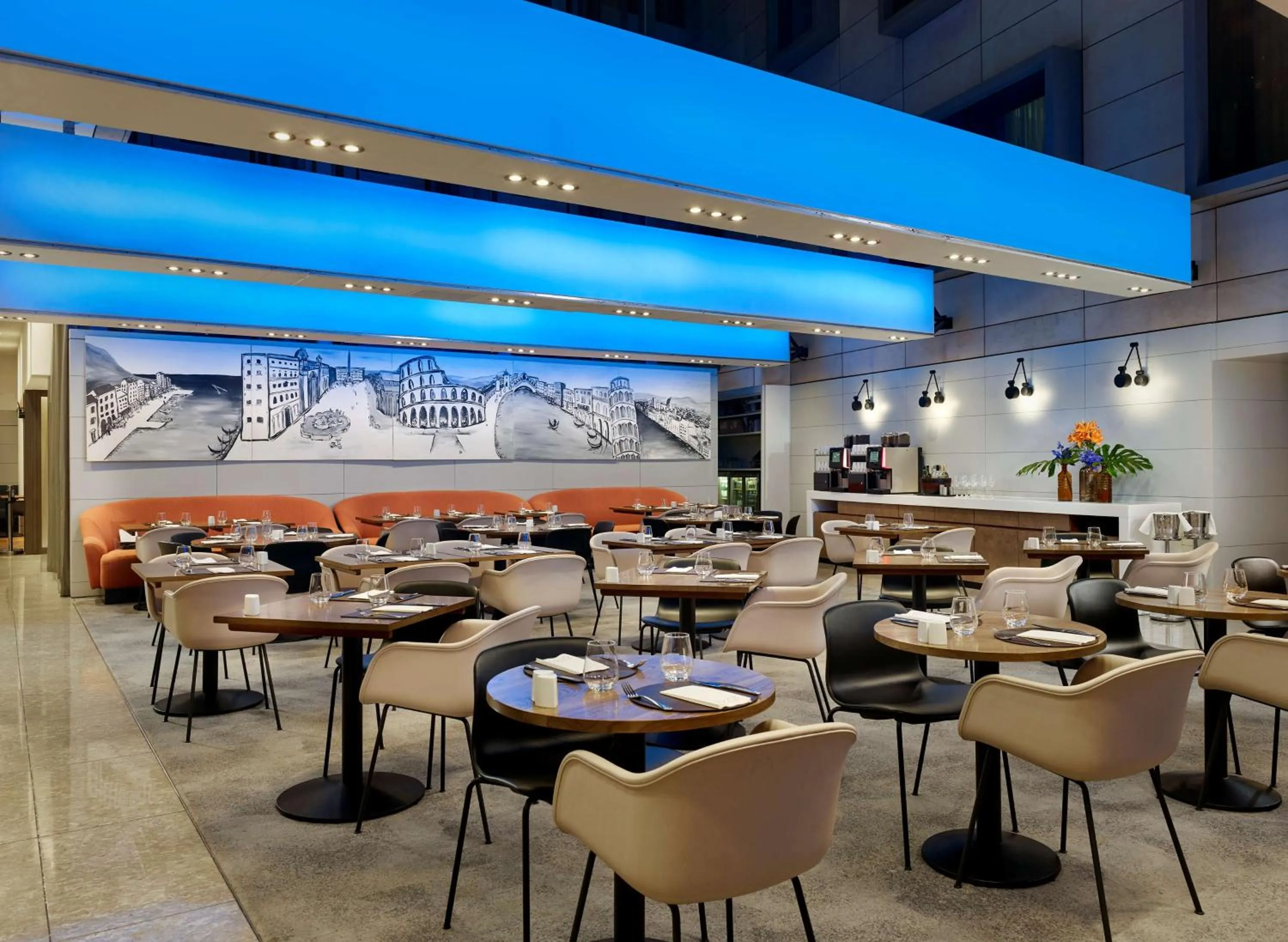 Restaurant/places to eat in Park Plaza County Hall London