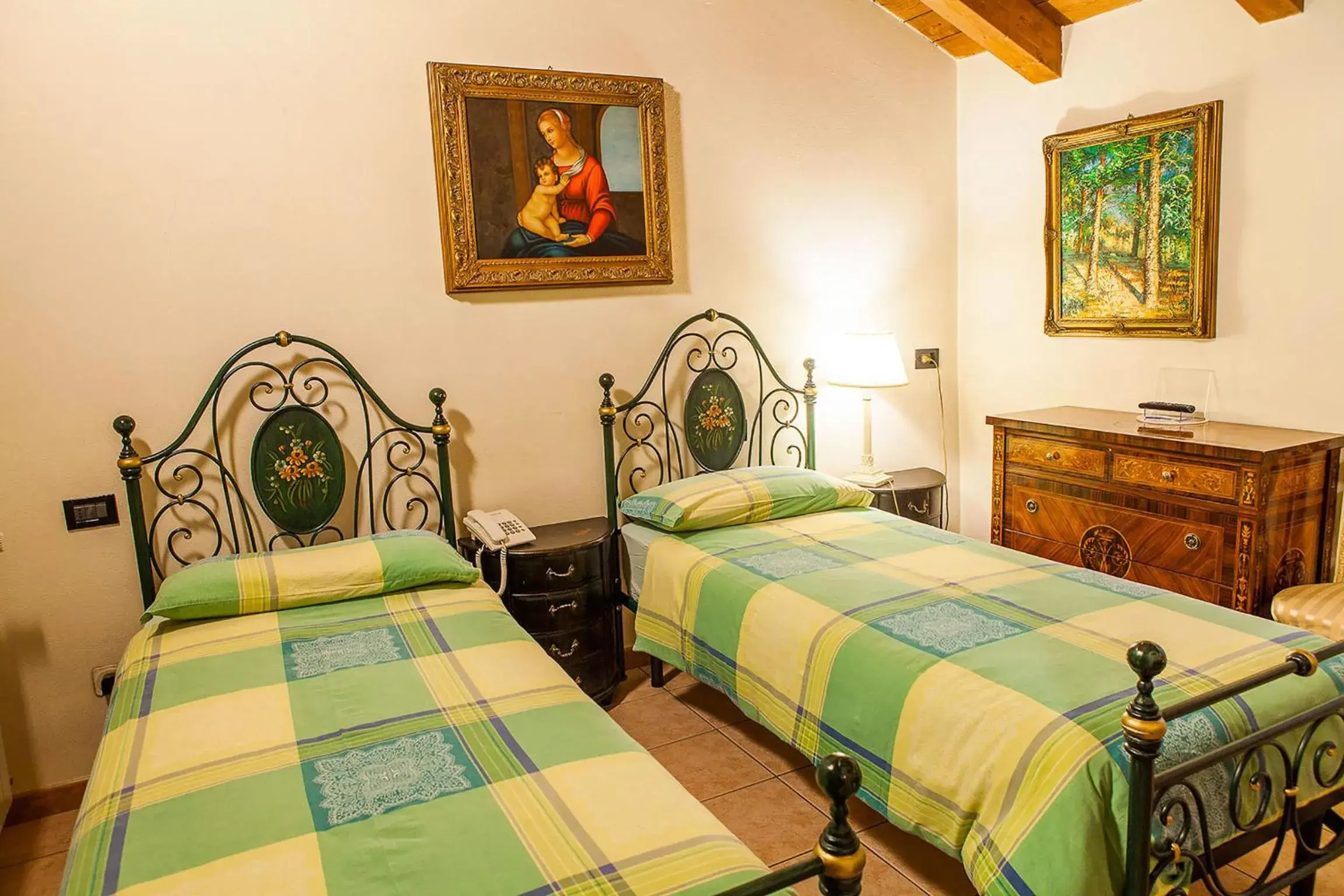 Double or Twin Room in La Baita Double or Twin Room in La Baita