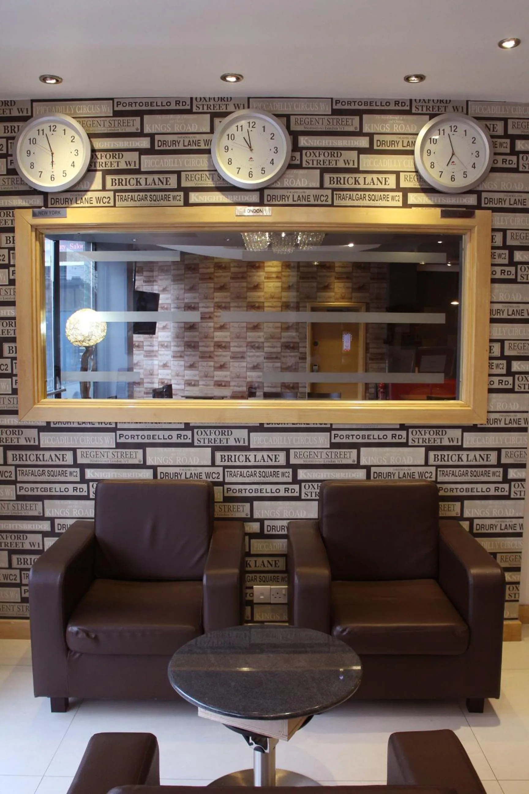 Lobby or reception in Eurotraveller Hotel - Premier - Tower Bridge