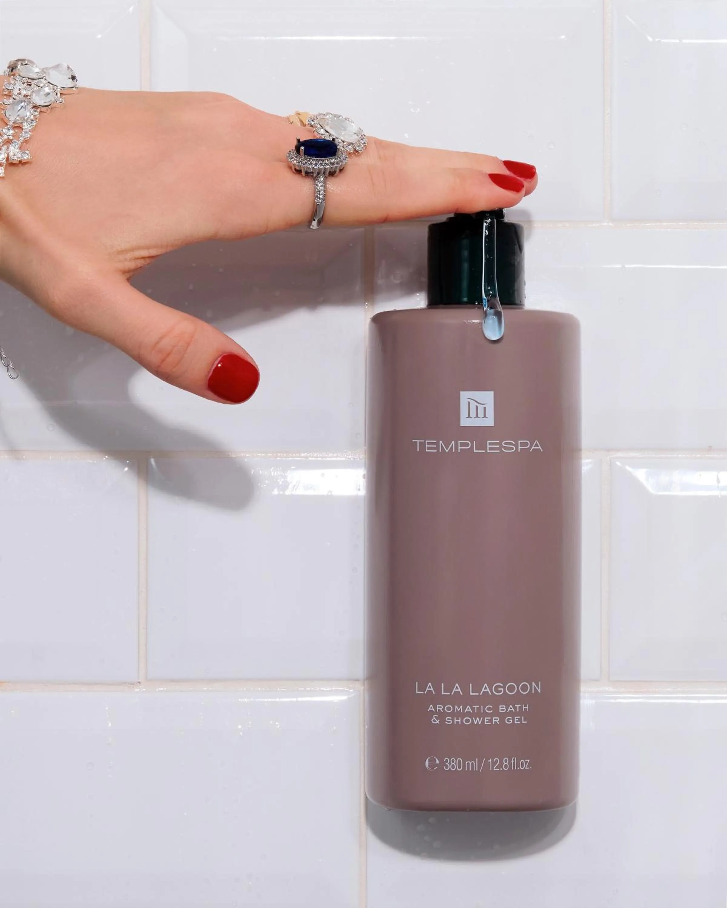 Bathroom in The Waldorf Hilton