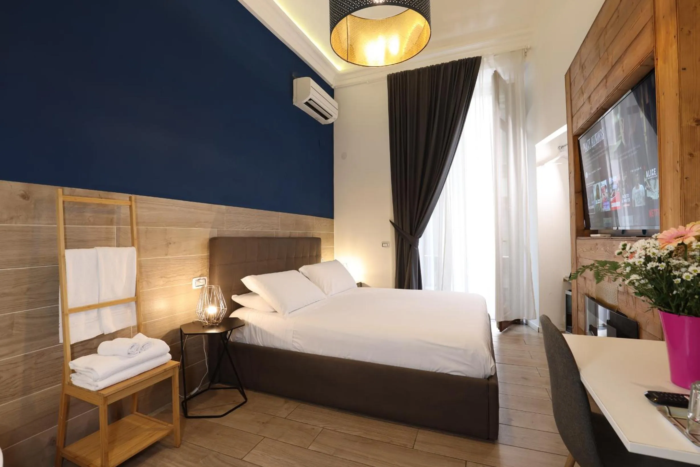 Bed in Comfort Zone Naples