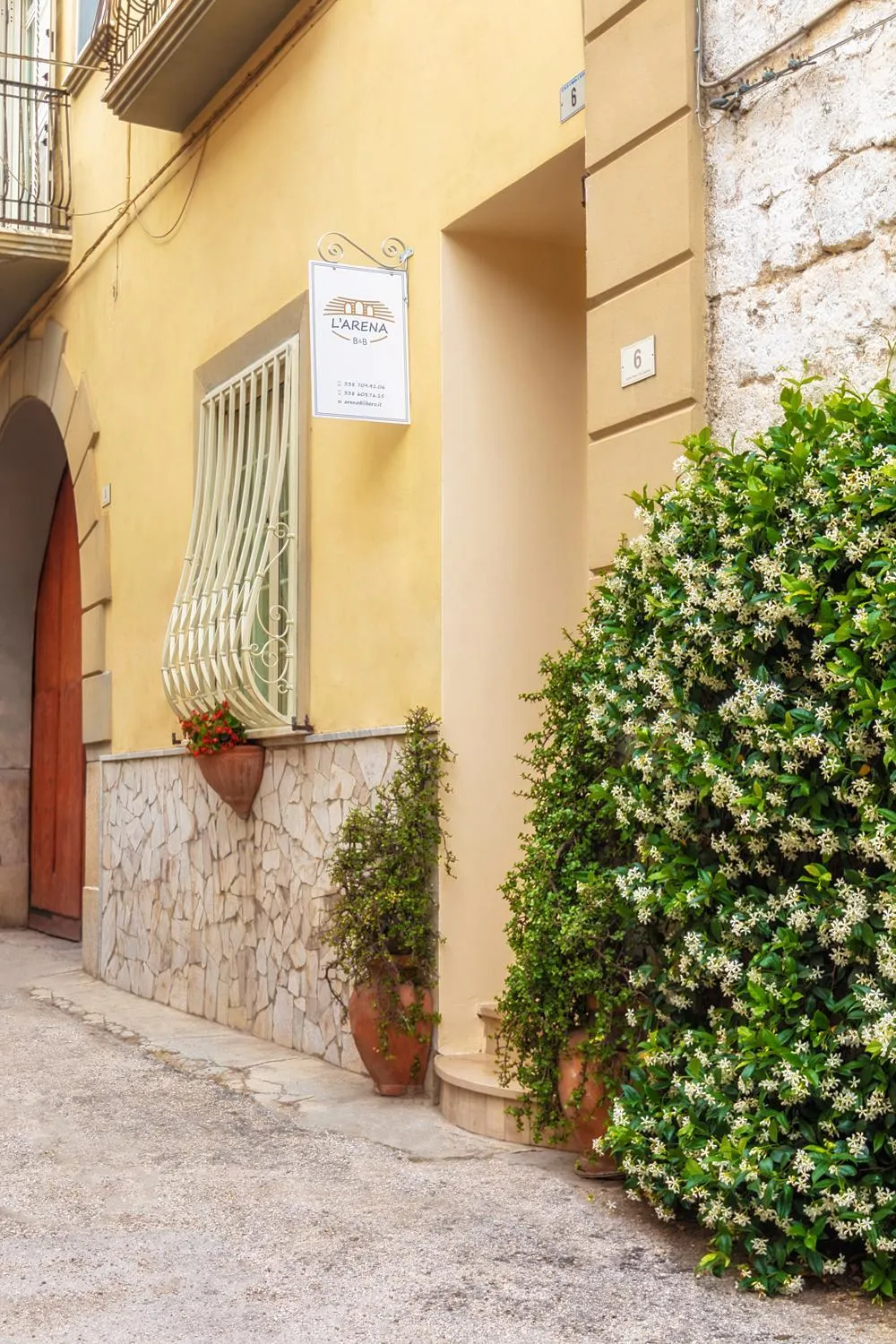 Property building in L'ARENA B&B