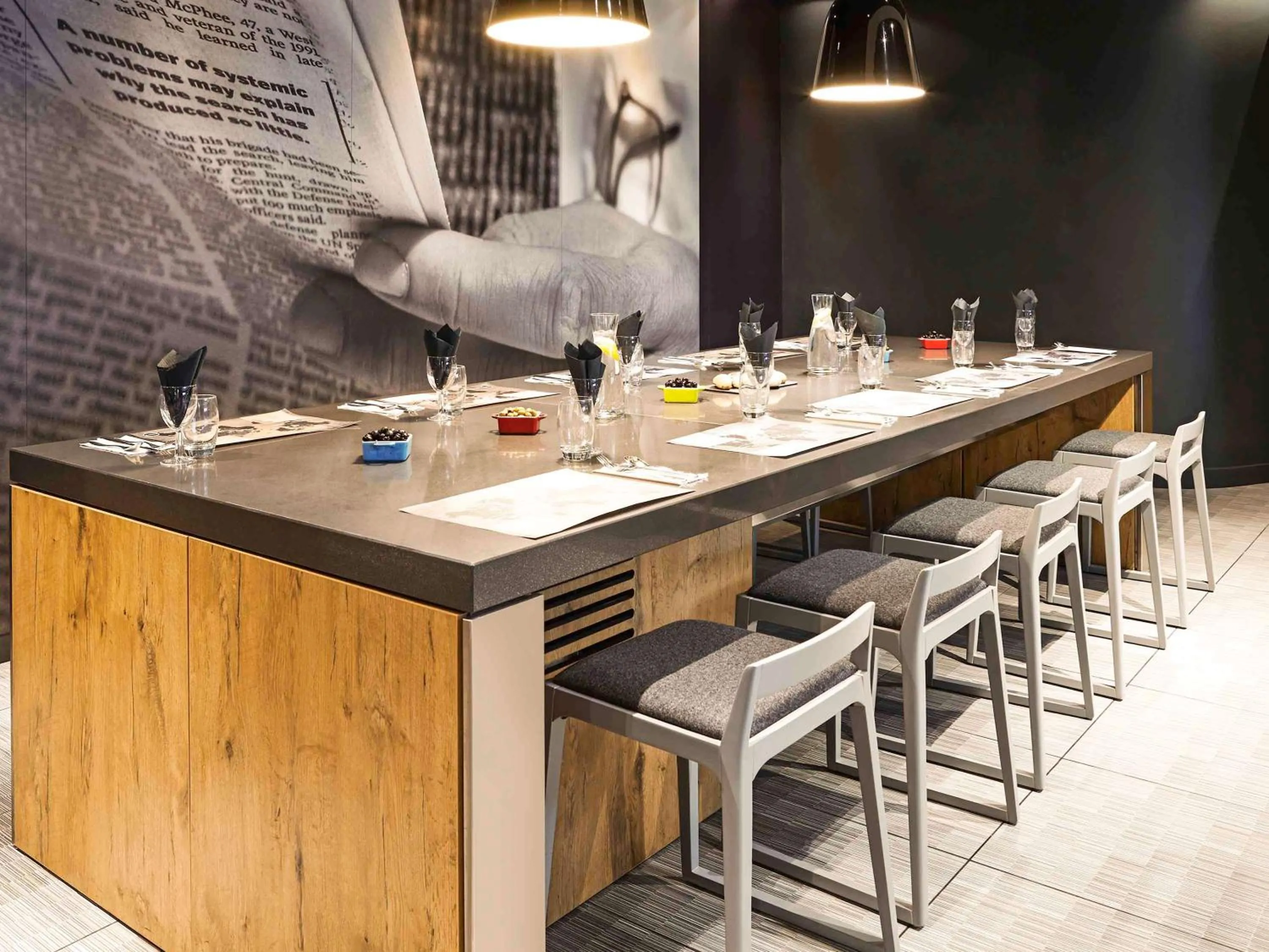 Restaurant/places to eat in ibis Birmingham Centre New Street Station Hotel