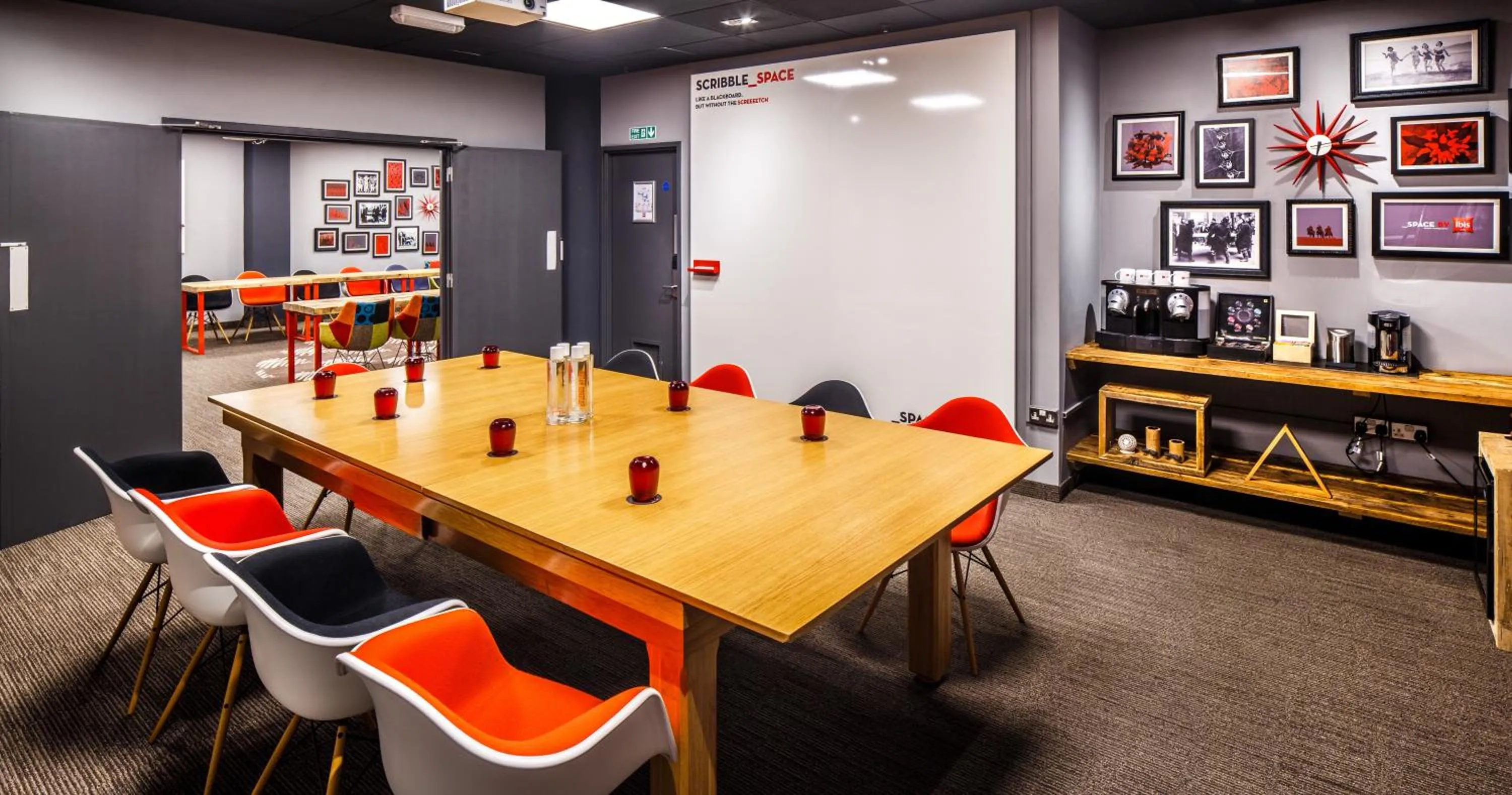 Area and facilities in ibis Birmingham Centre New Street Station Hotel