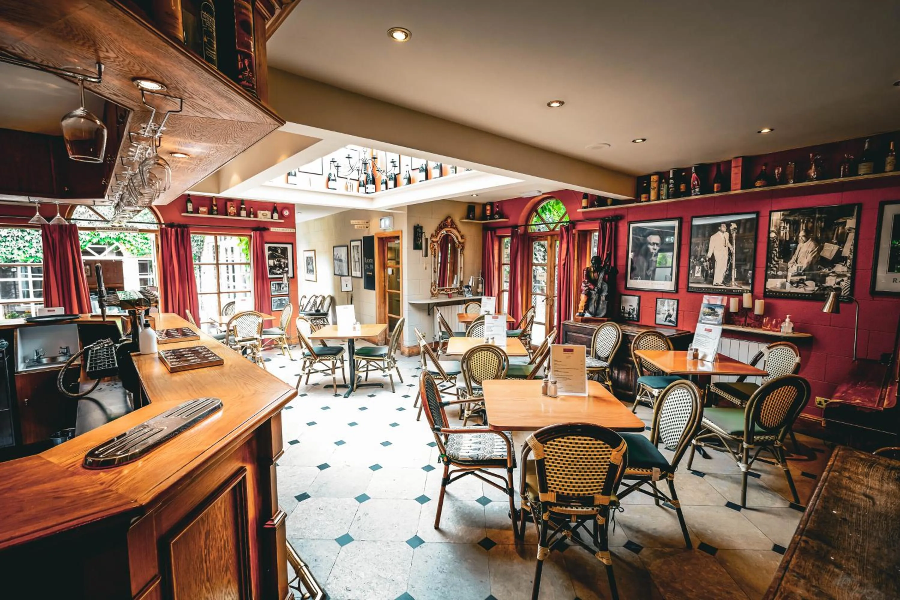 Lounge or bar in York Pavilion Hotel, BW Signature Collection