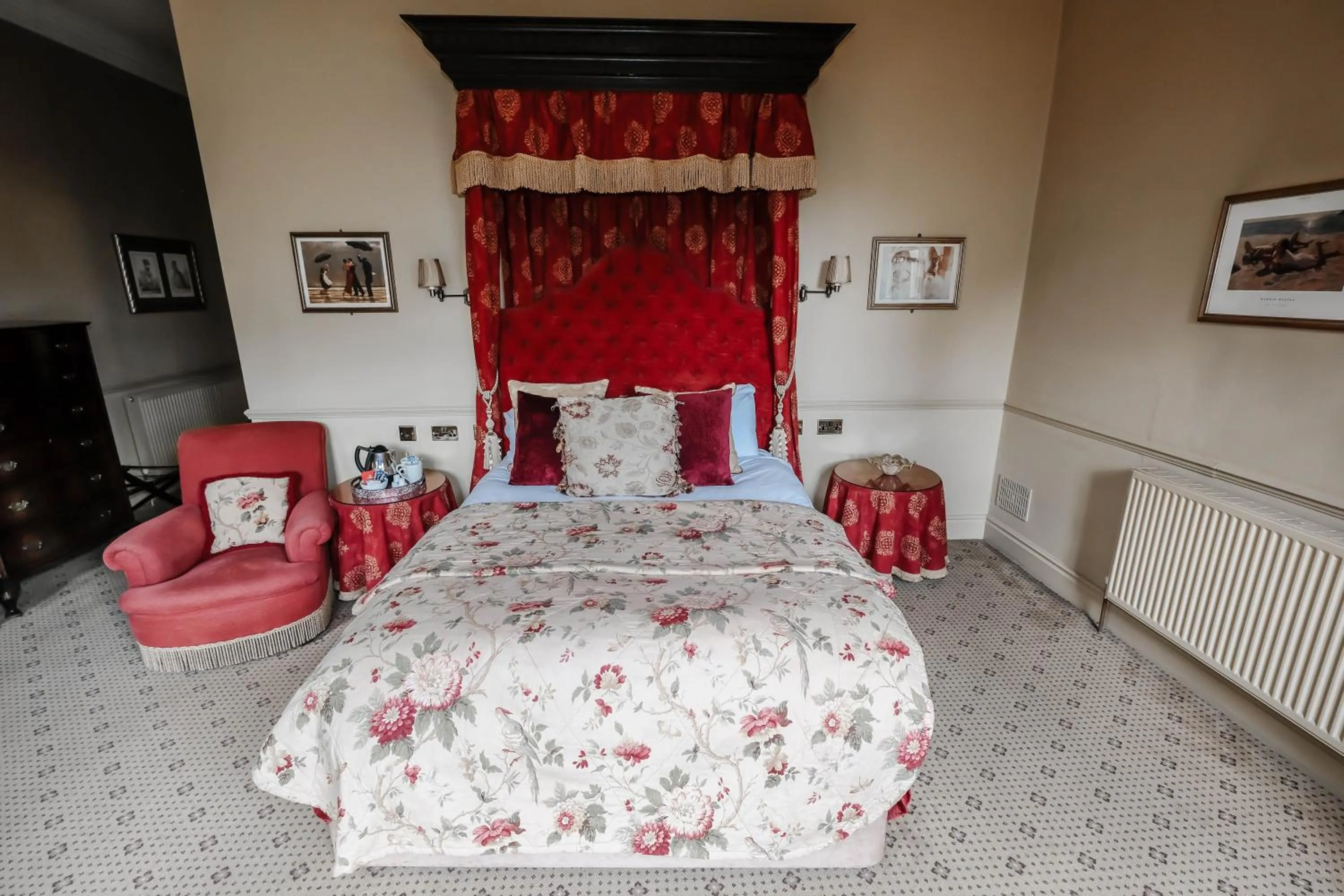 Bed in York Pavilion Hotel, BW Signature Collection