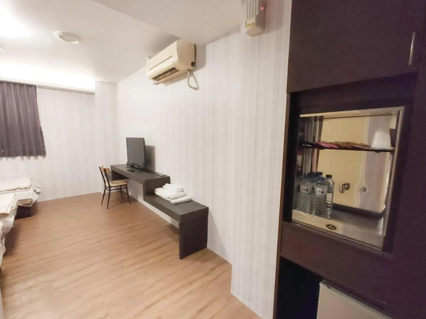 Photo of the whole room in Royal Business Hotel