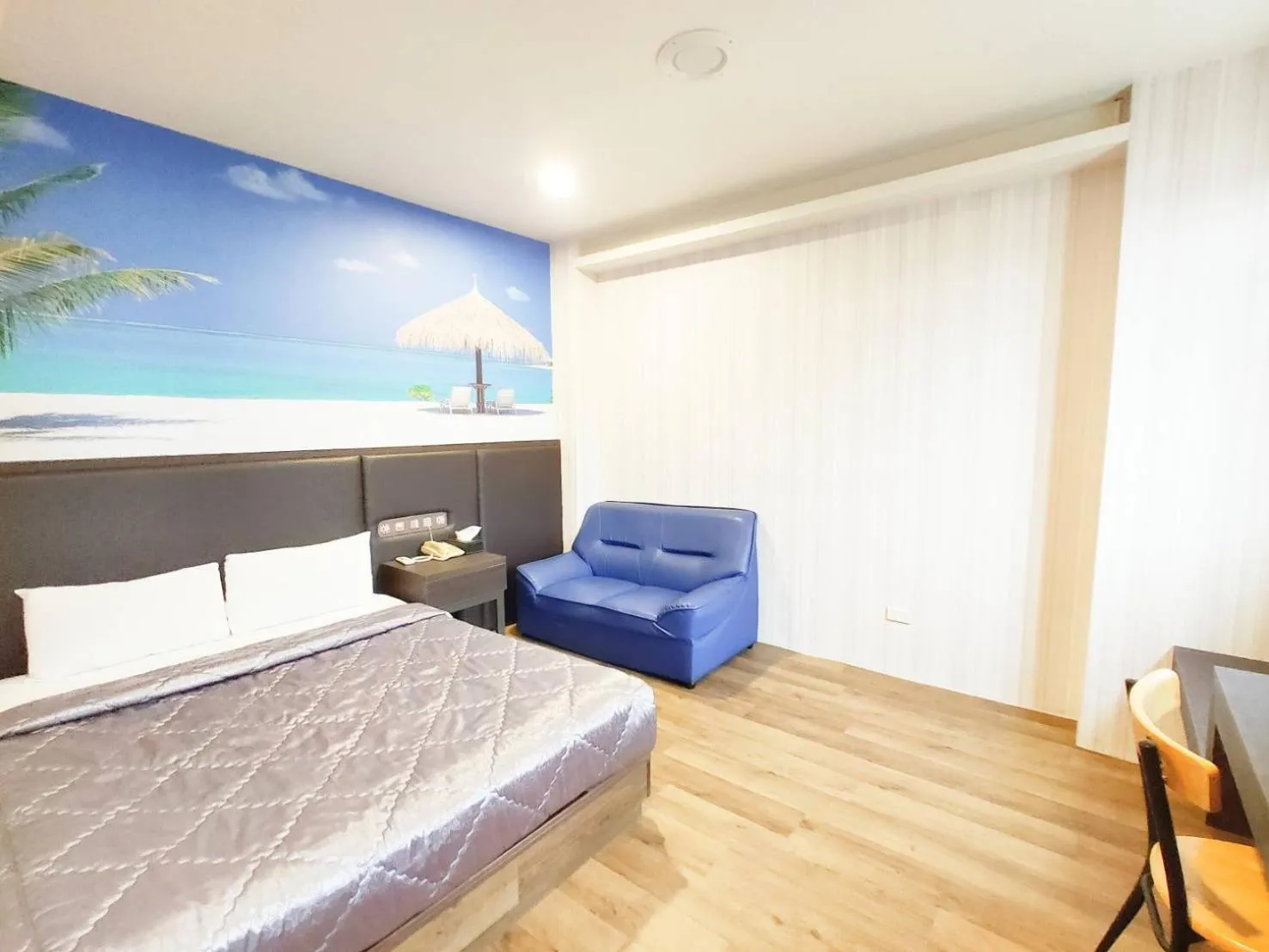 Photo of the whole room, Bed in Royal Business Hotel