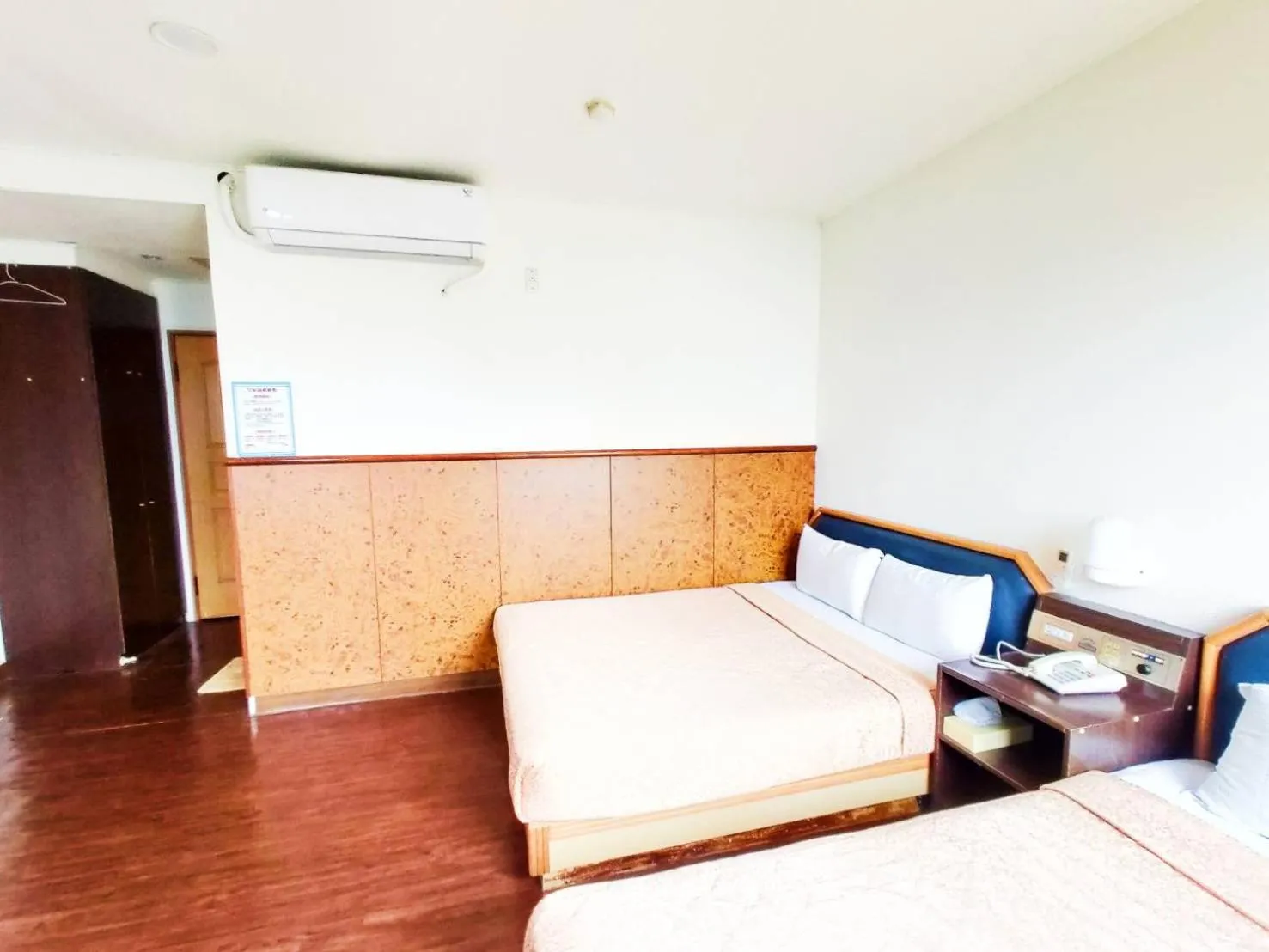 Photo of the whole room, Bed in Royal Business Hotel