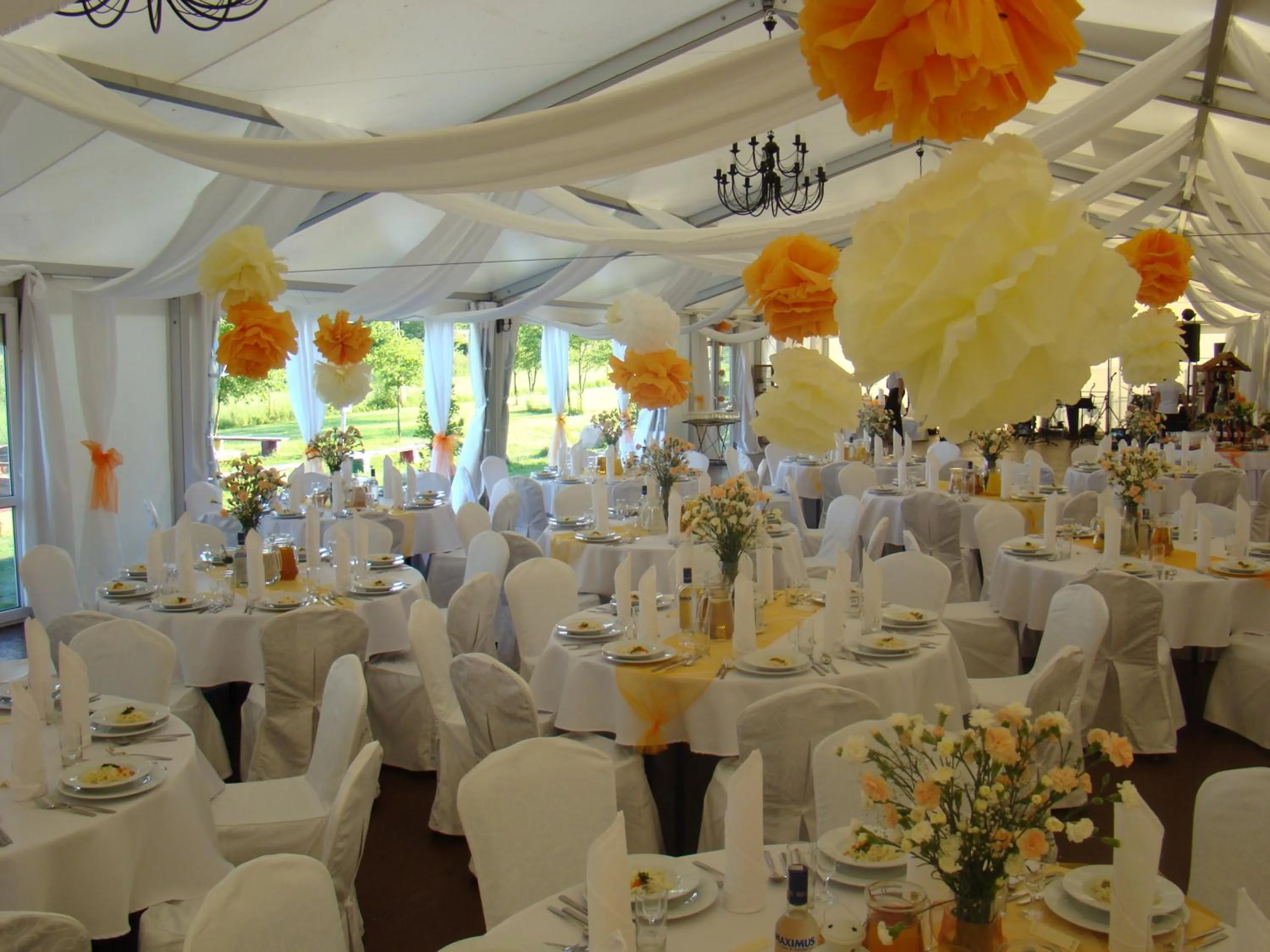 Banquet/Function facilities in RJ Hotel