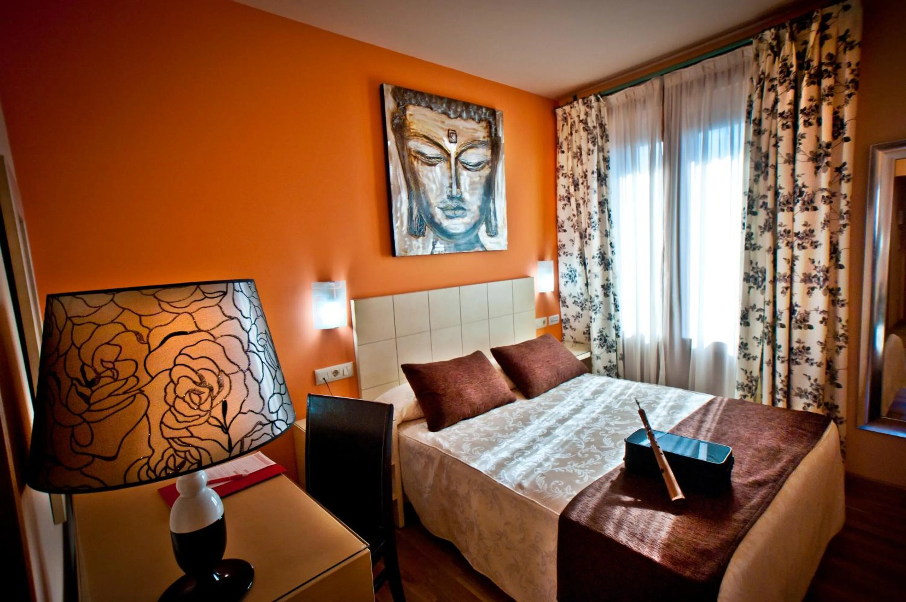 Photo of the whole room, Bed in Hotel Condes de Castilla