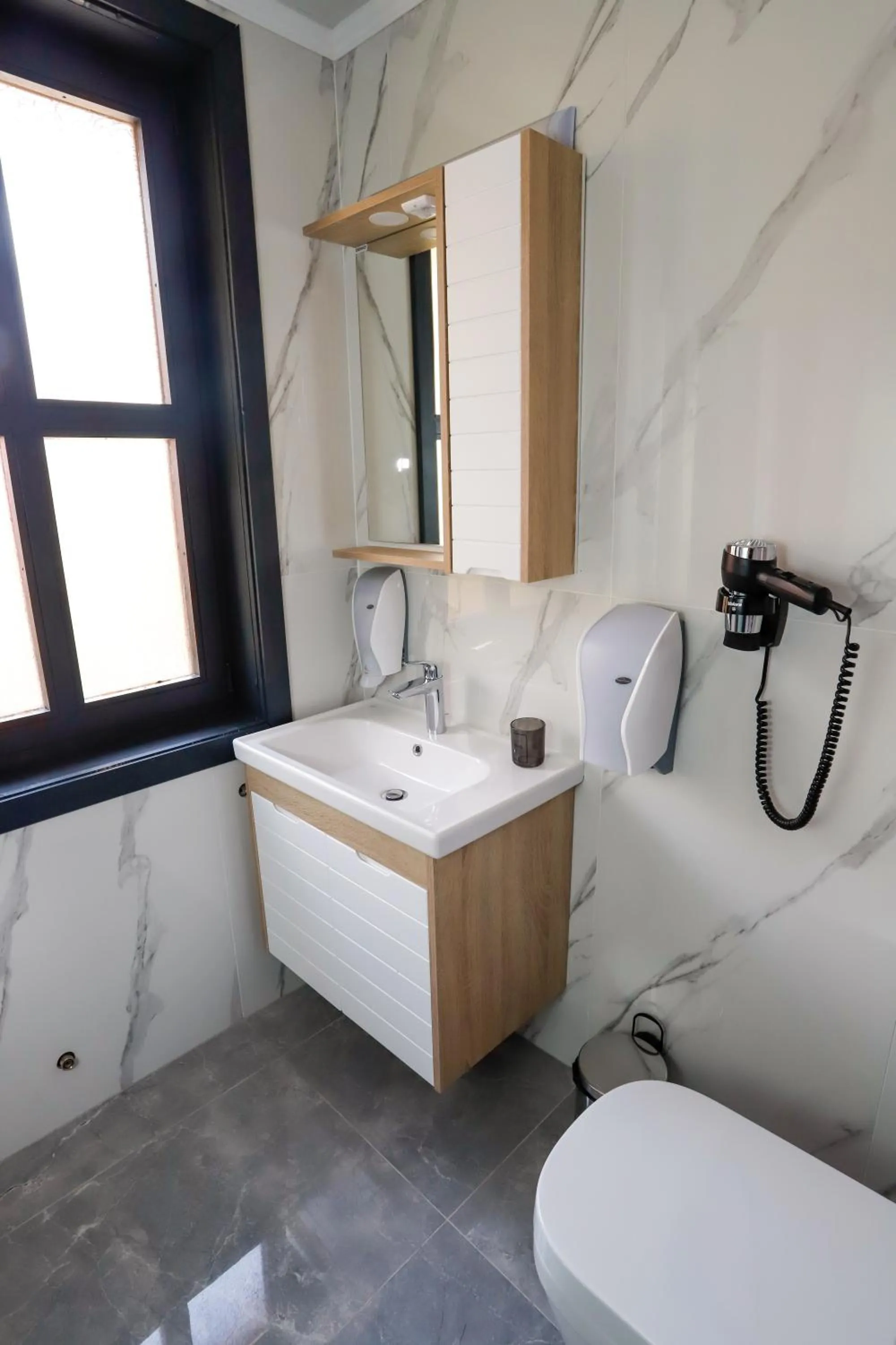 Toilet in Glavatarski Han