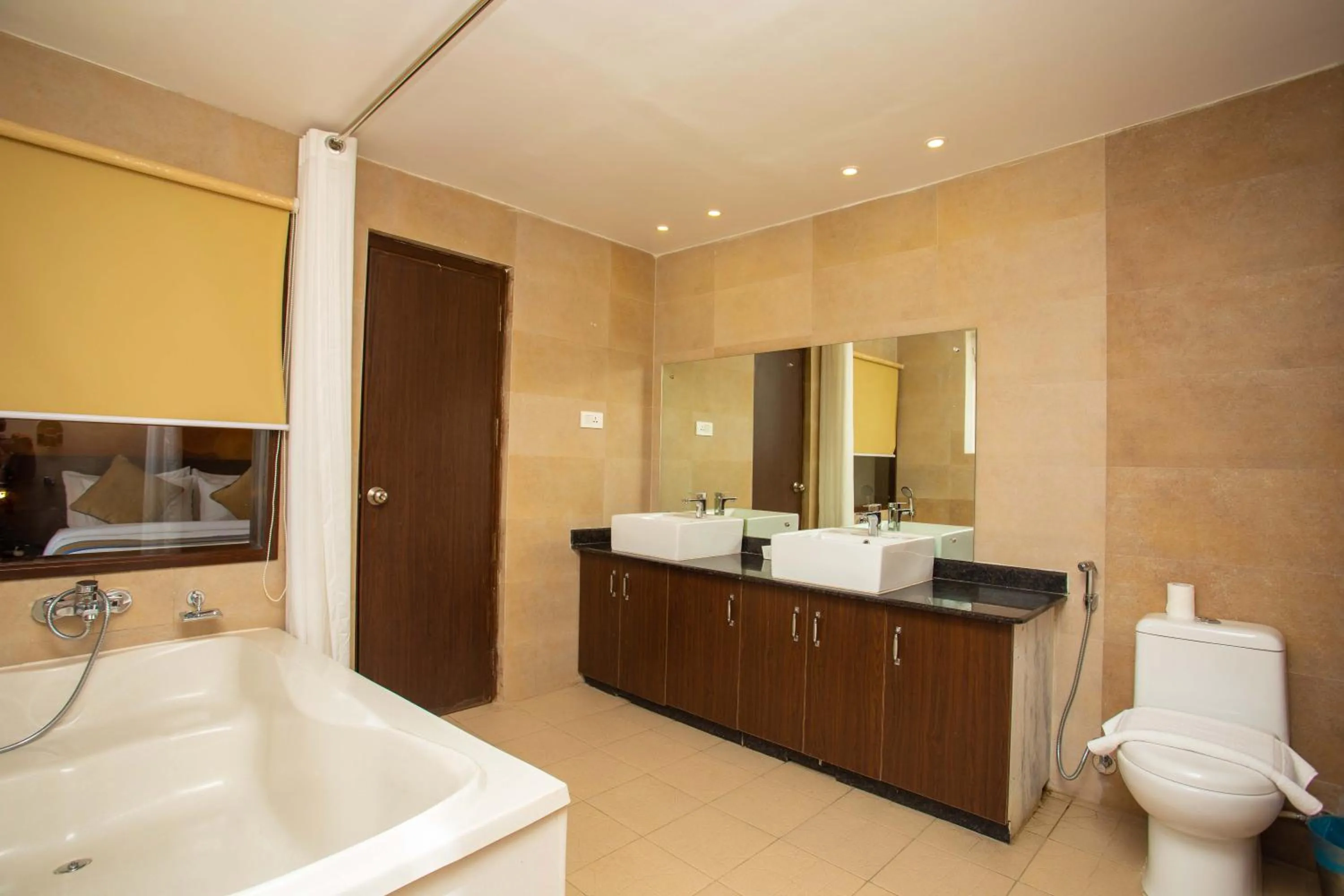 Bathroom in Hotel Lake Paradise