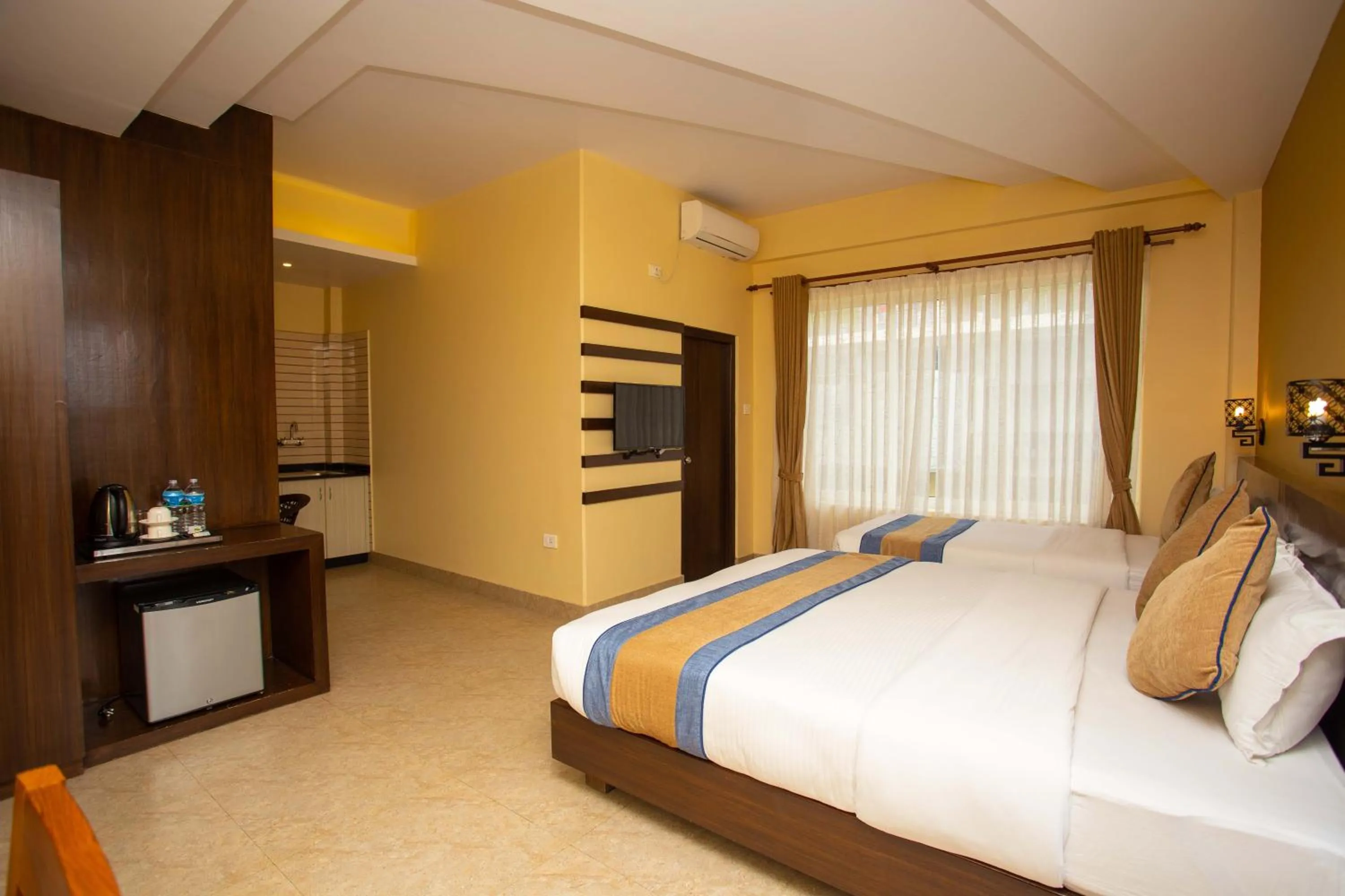 Photo of the whole room in Hotel Lake Paradise