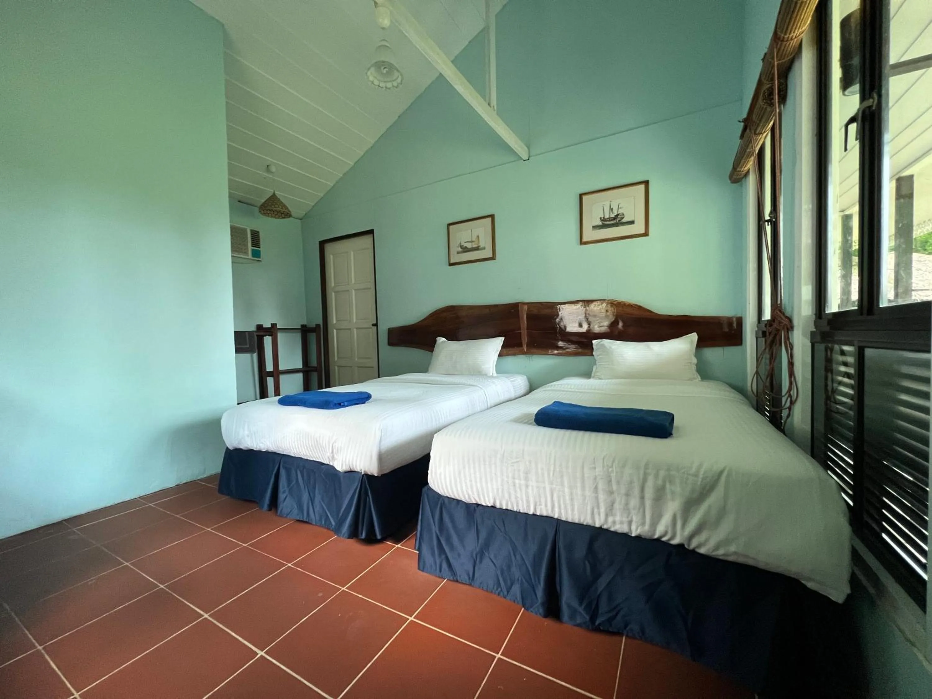 Bed in 1511 Coconut Grove