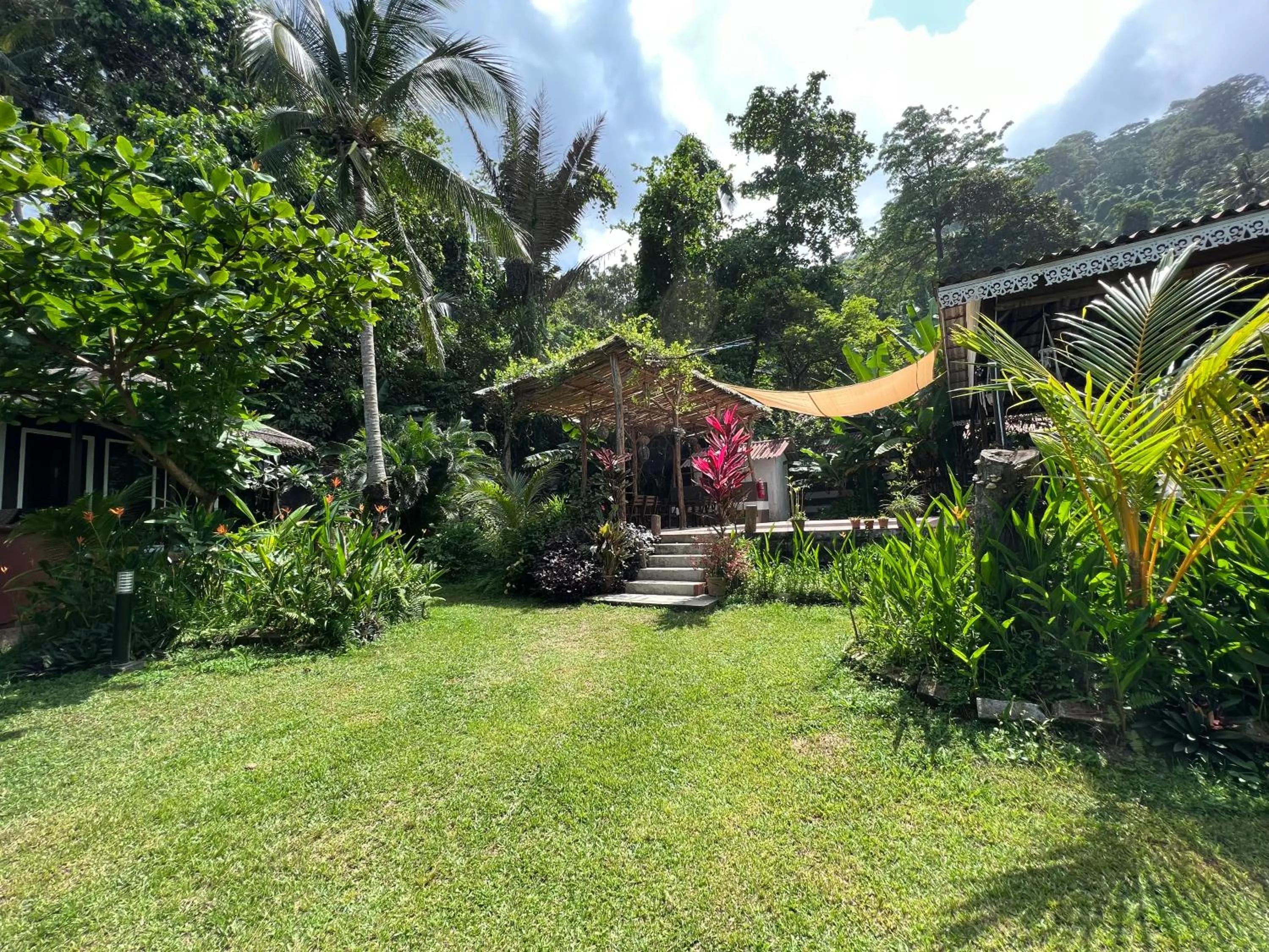 Restaurant/places to eat in 1511 Coconut Grove