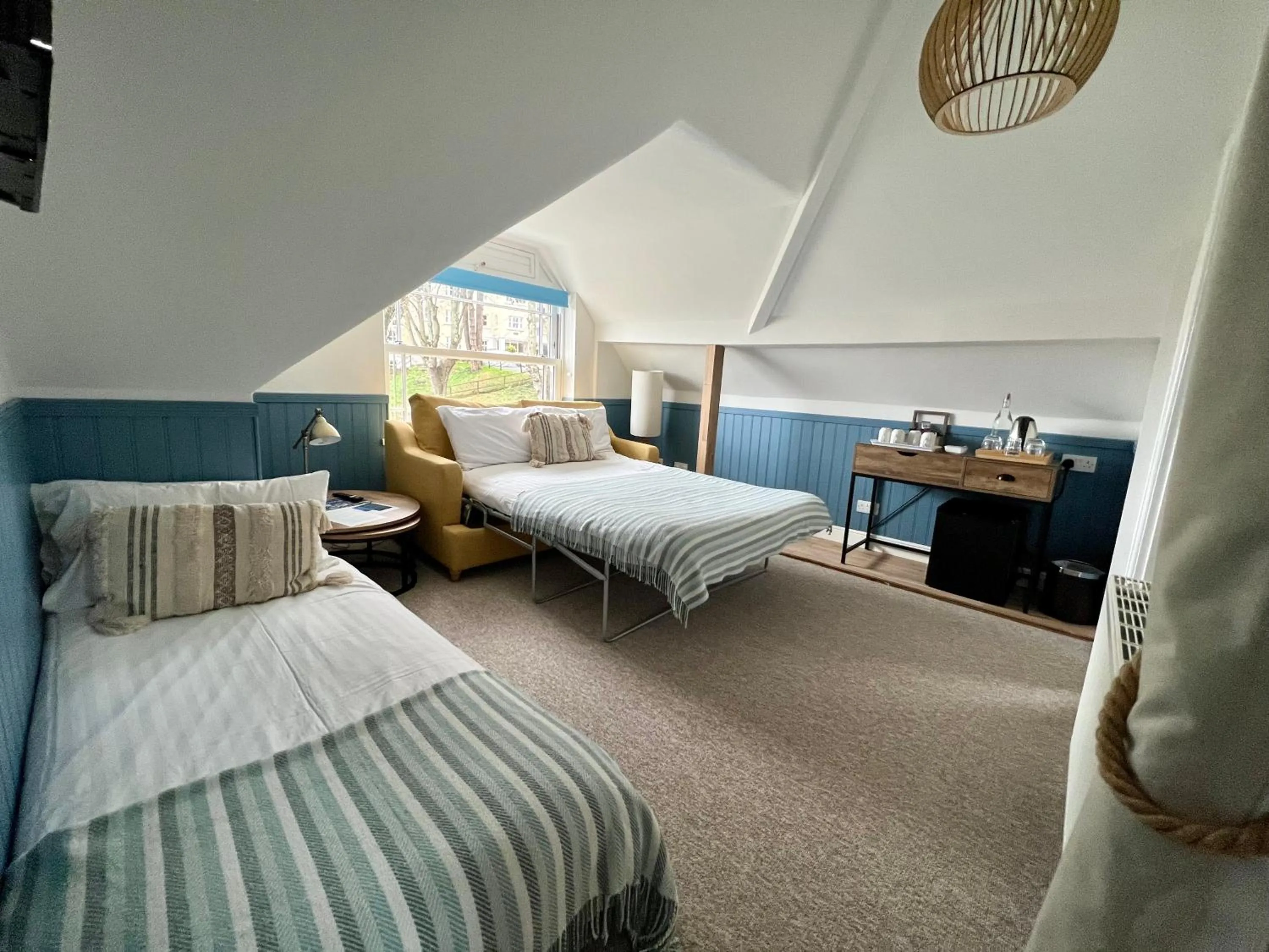 children, Bed in The Charterhouse