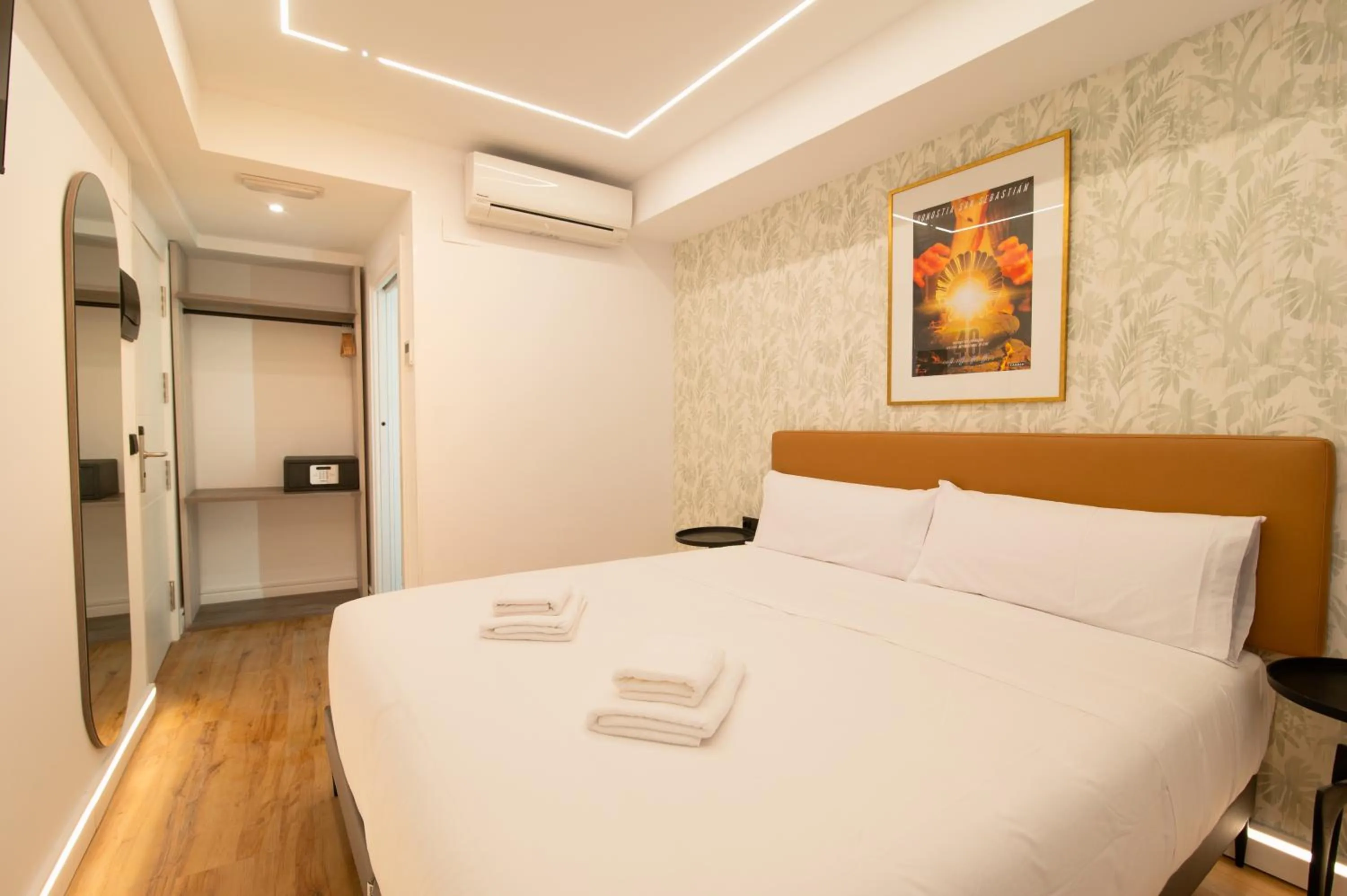 Bed in Boulevard Roomss