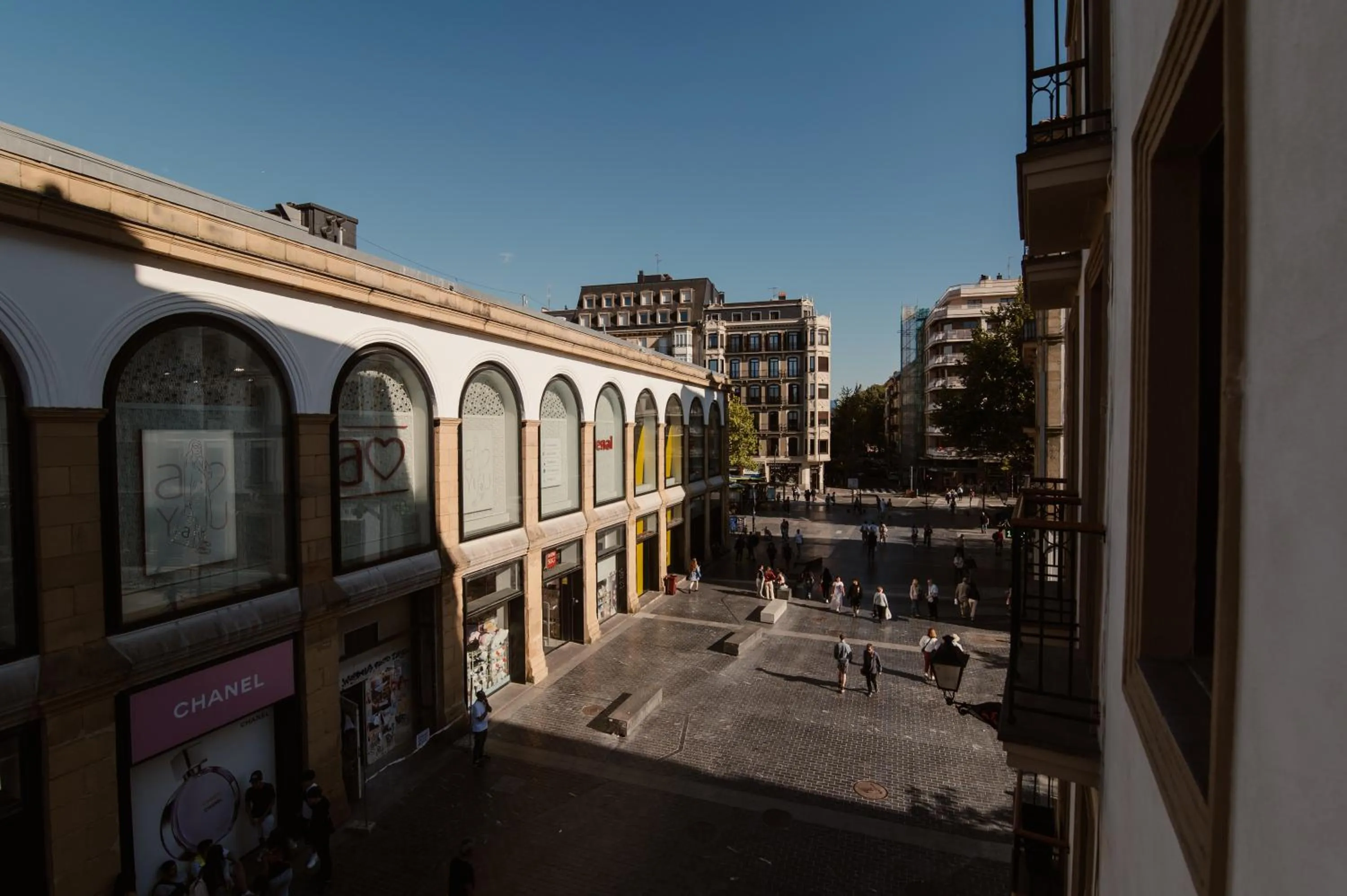 Neighbourhood in Boulevard Roomss