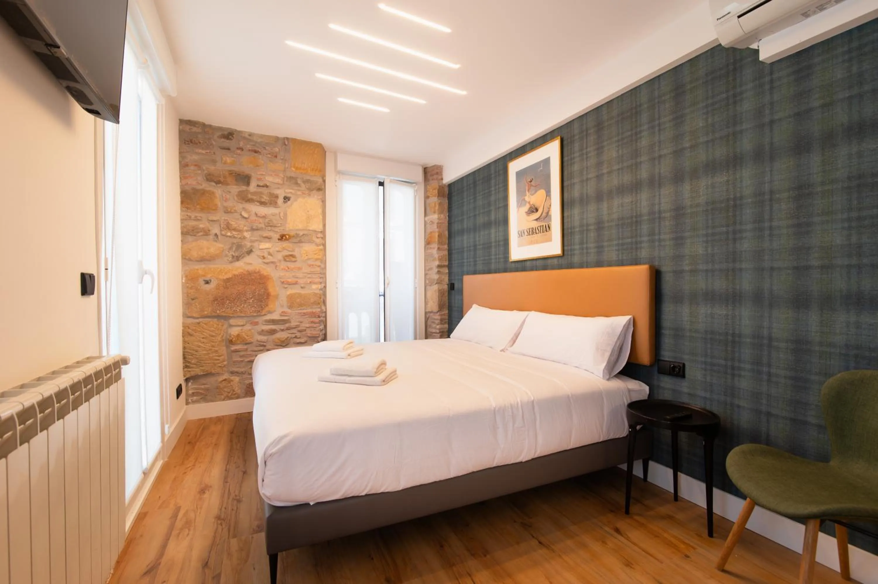 Bed in Boulevard Roomss