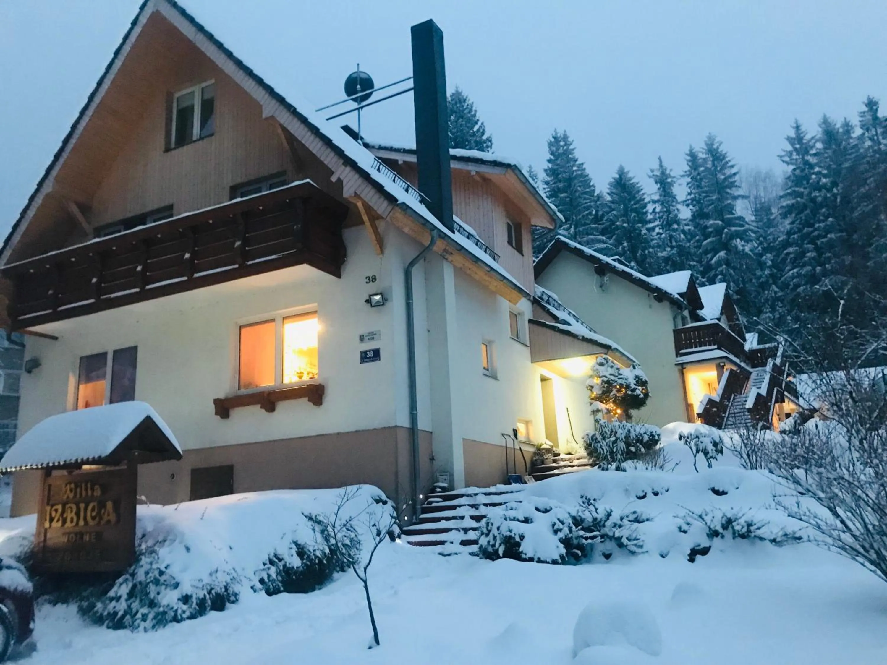 WILLA IZBICA KARPACZ