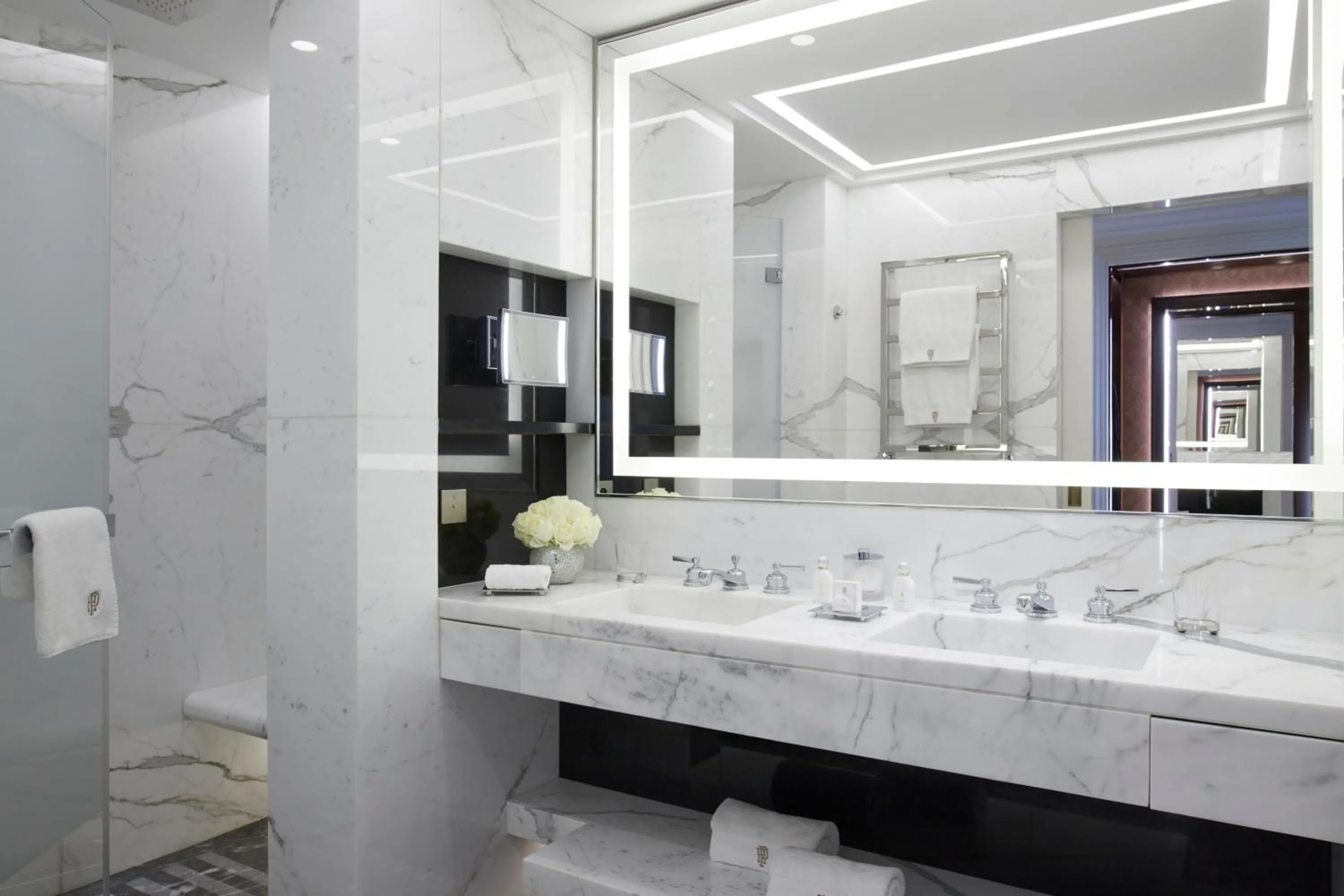 Bathroom in Hôtel de Paris Monte-Carlo