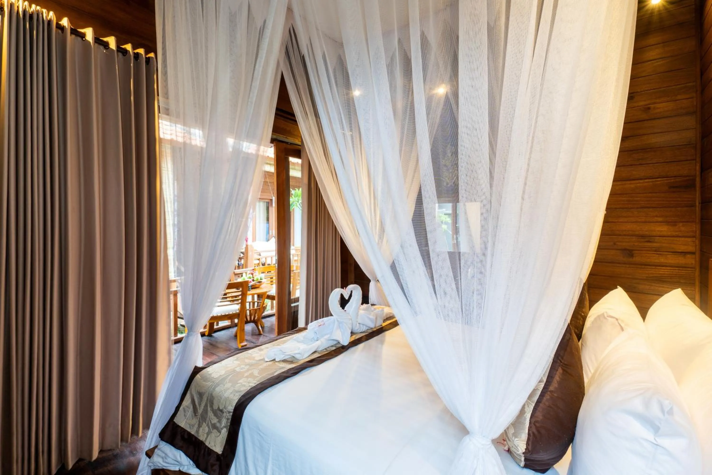 Bedroom, Bed in Radiance Sunset Villas Lembongan
