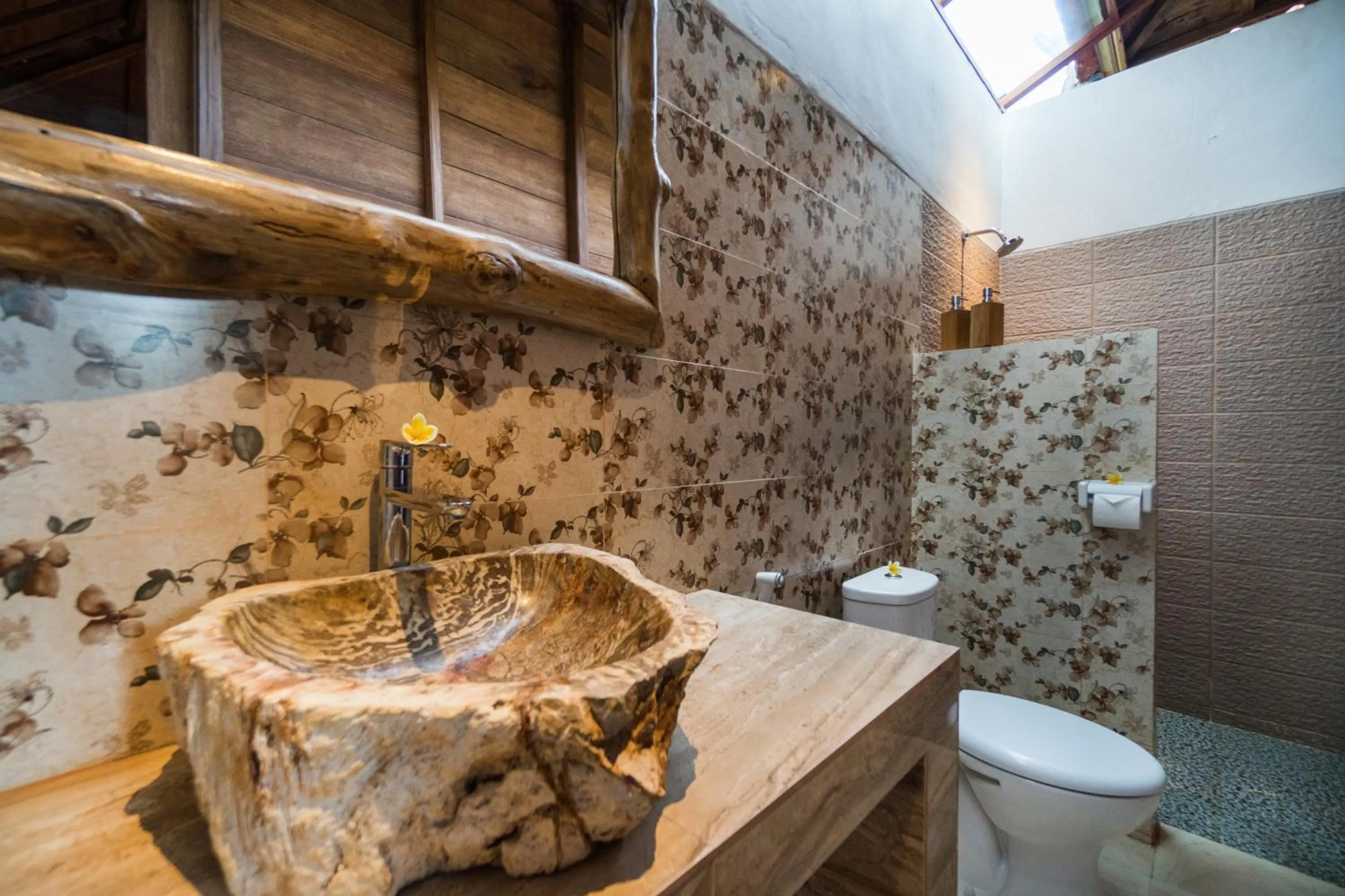 Toilet in Radiance Sunset Villas Lembongan