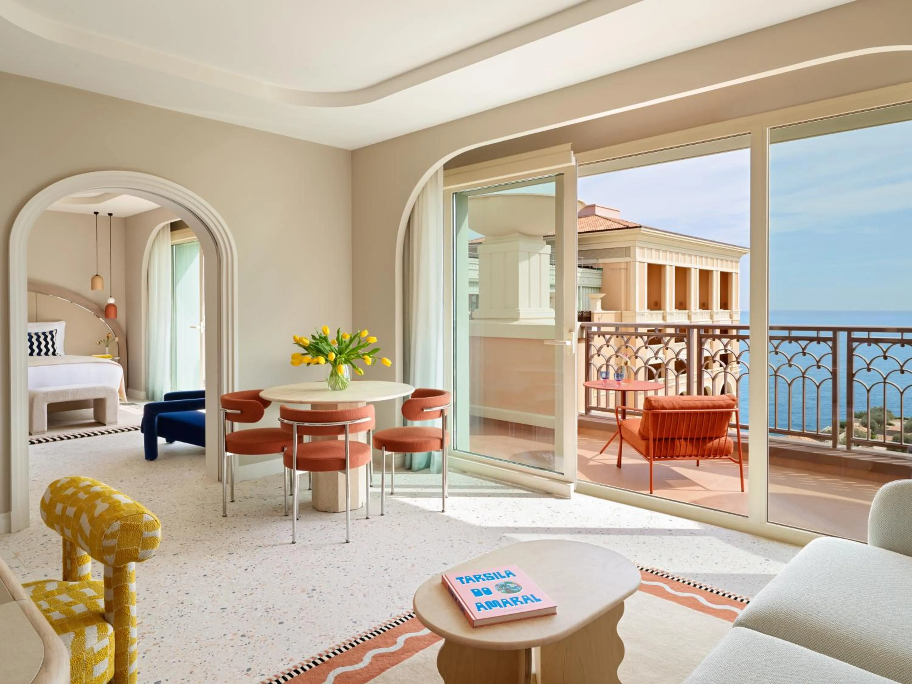 Living room in Monte-Carlo Bay Hotel & Resort