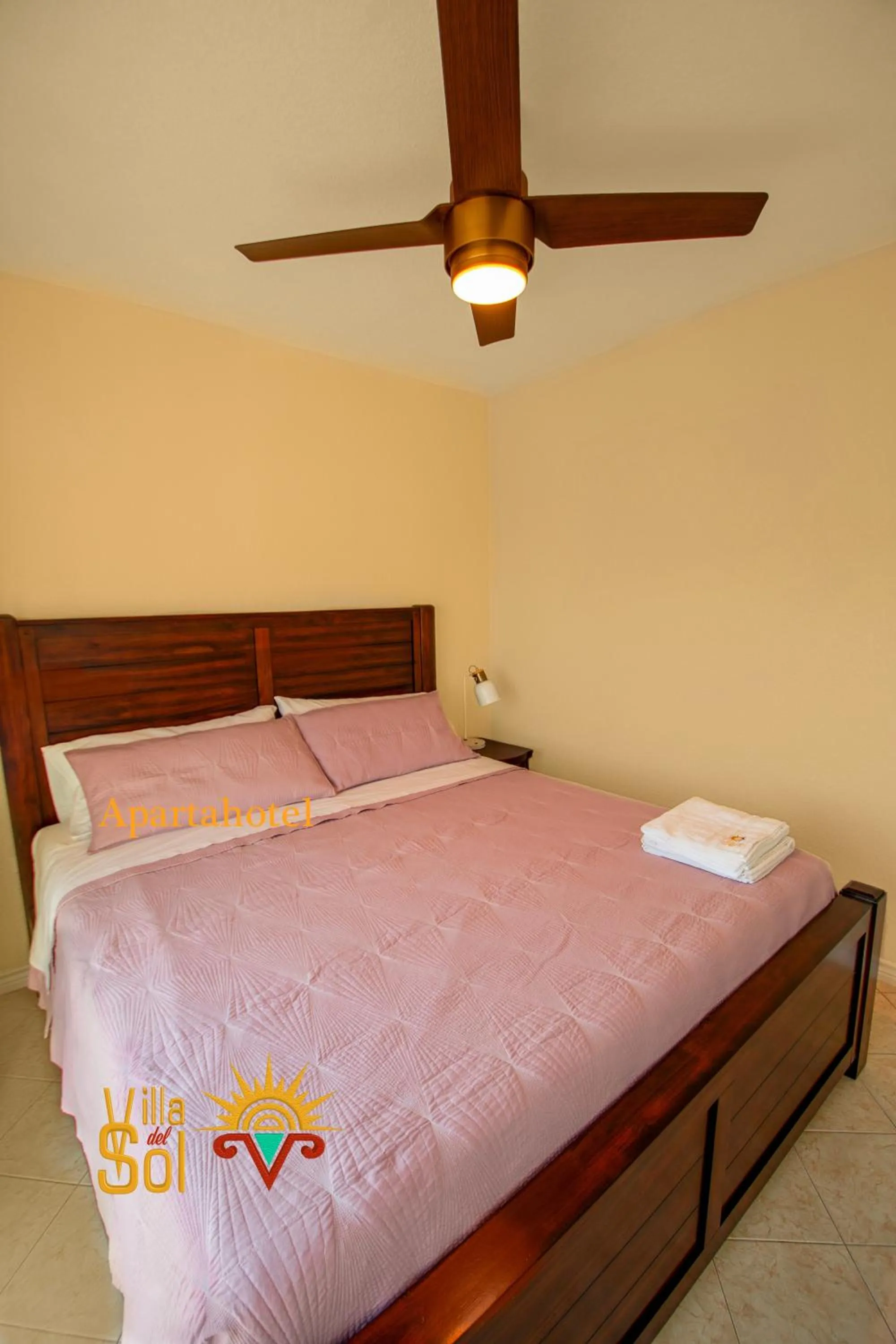 Bed in Villa Del Sol