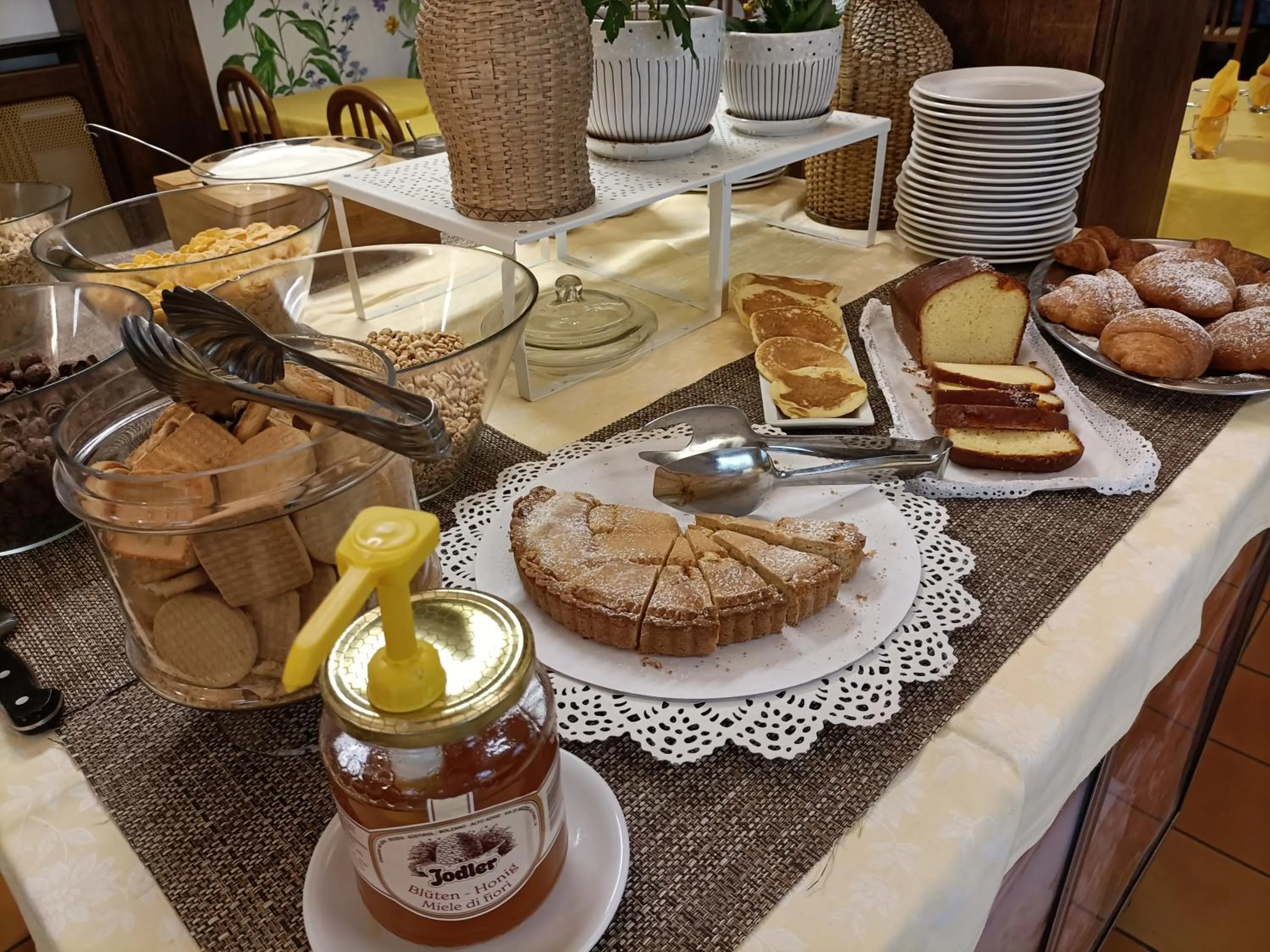 Breakfast in Hotel Olimpic